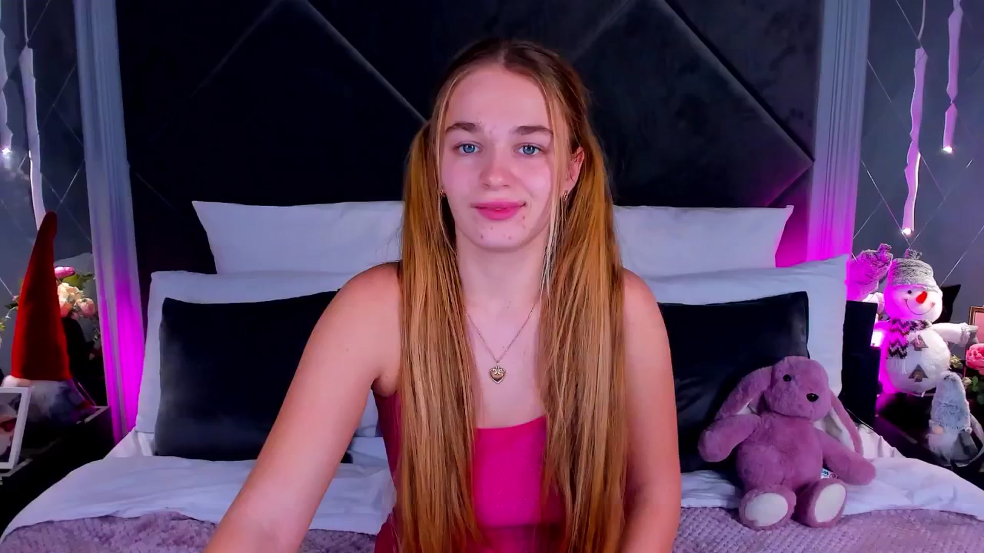 Gallery image thumbnail from NoaLux's myfreecams stream on, 12/31/2025, 11:11 image 11 of 20