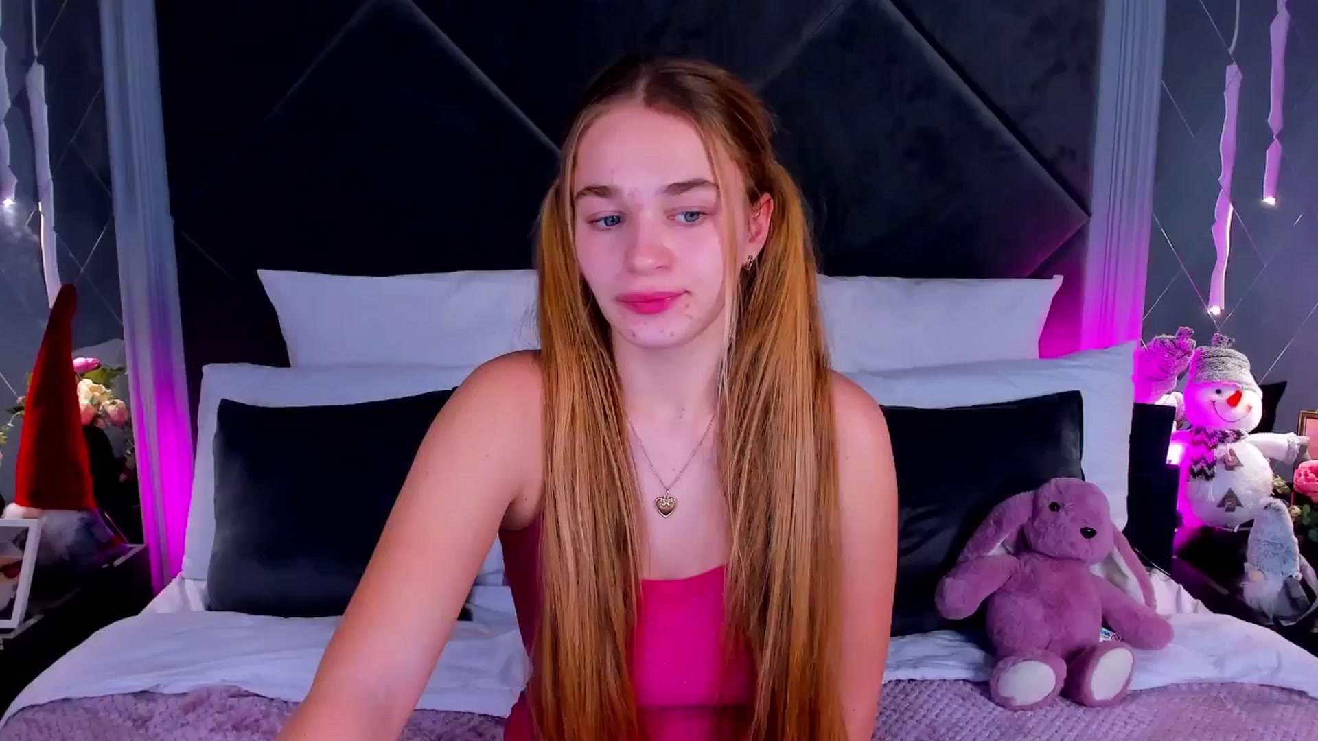 Gallery image thumbnail from NoaLux's myfreecams stream on, 12/31/2025, 11:11 image 7 of 20