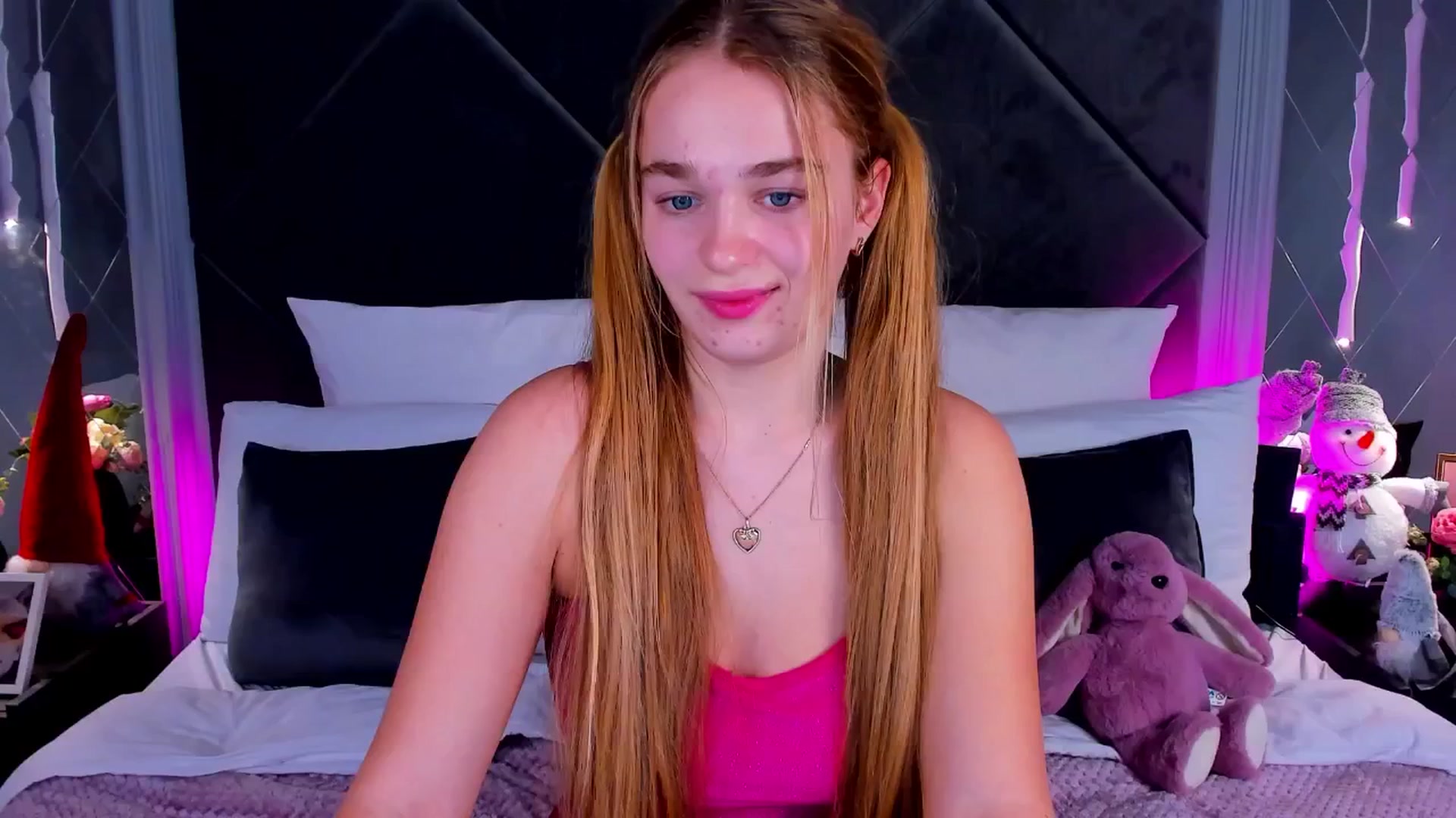 Gallery image thumbnail from NoaLux's myfreecams stream on, 12/31/2025, 12:54 image 3 of 20