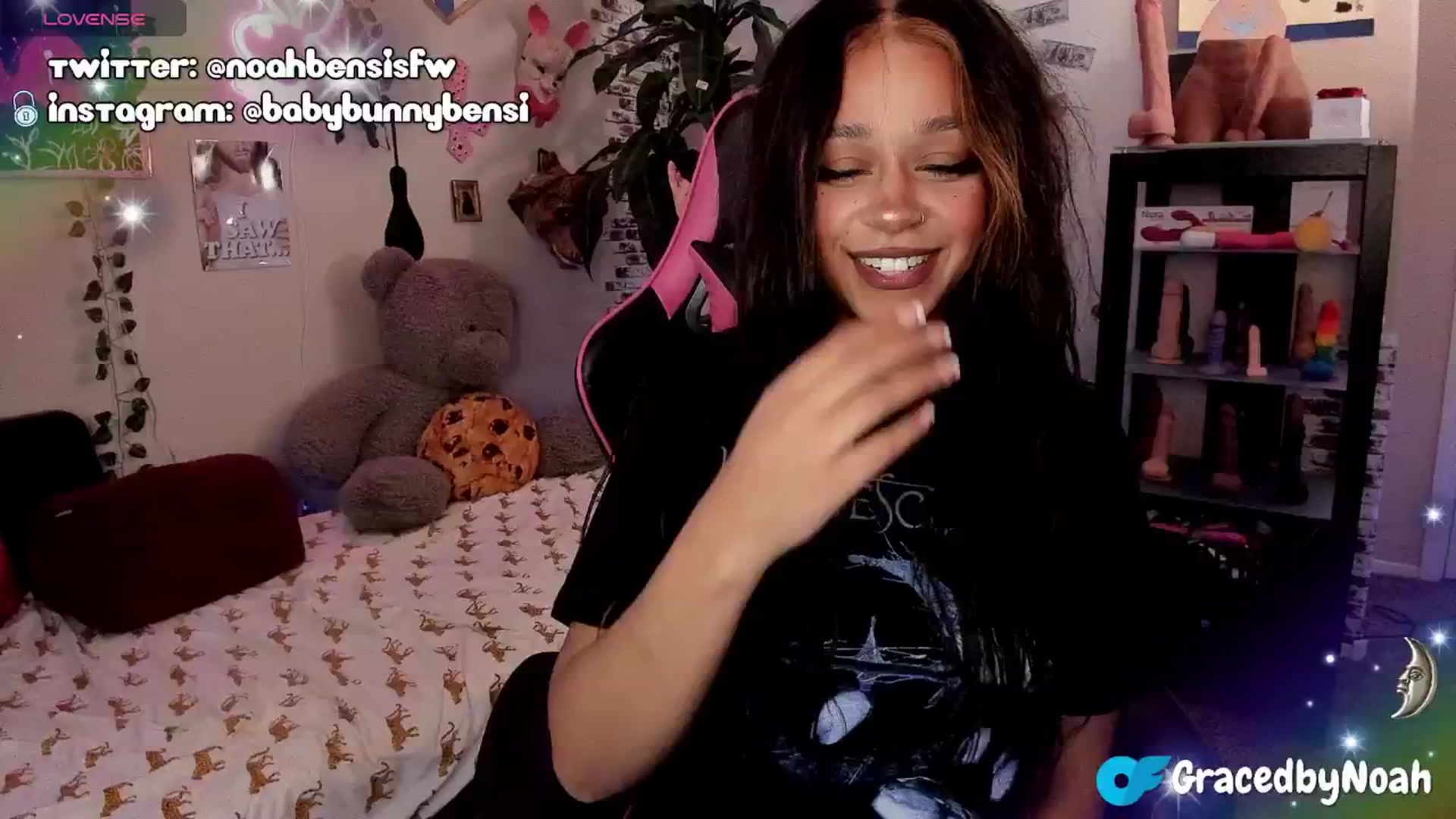 Gallery image thumbnail from NoahBensi's myfreecams stream on, 06/15/2024, 09:10 image 1 of 20