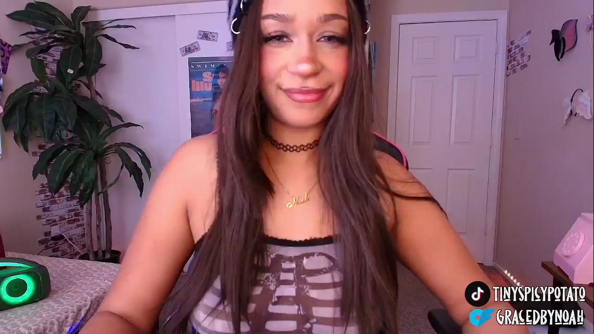 Gallery image thumbnail from NoahBensi's myfreecams stream on, 10/16/2025, 16:36 image 20 of 20