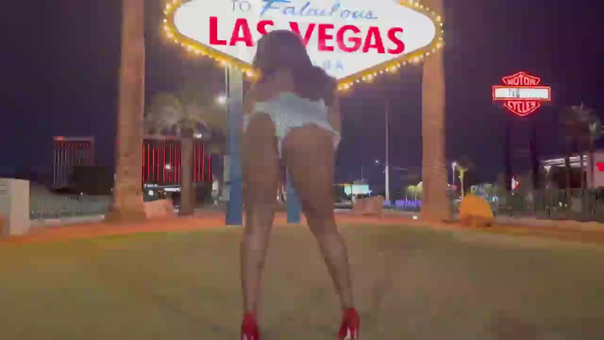Gallery image thumbnail from NoahBensi's myfreecams stream on, 09/21/2026, 18:48 image 1 of 20
