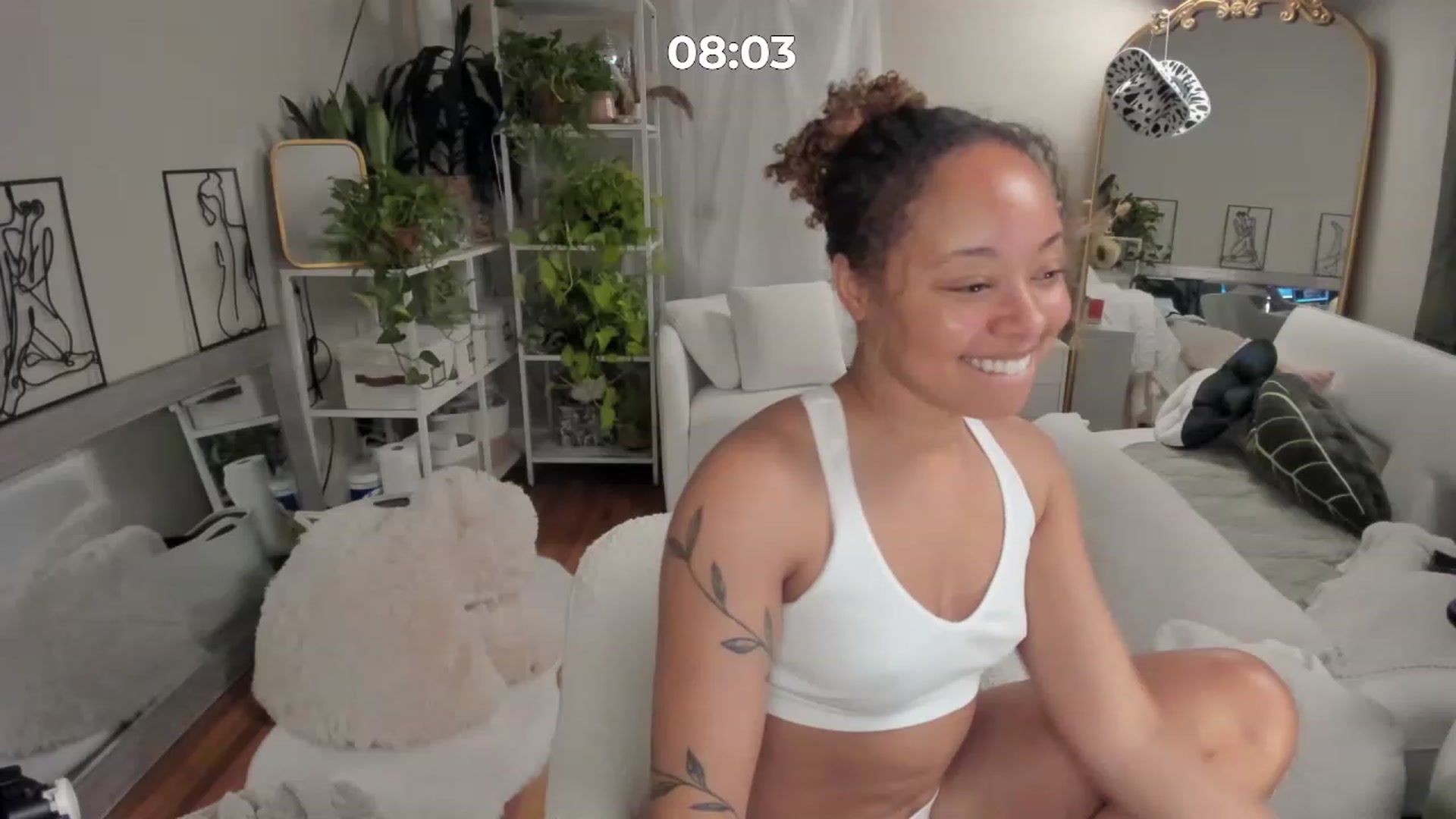 Gallery image thumbnail from NoeleIvy's myfreecams stream on, 05/28/2023, 14:45 image 16 of 20