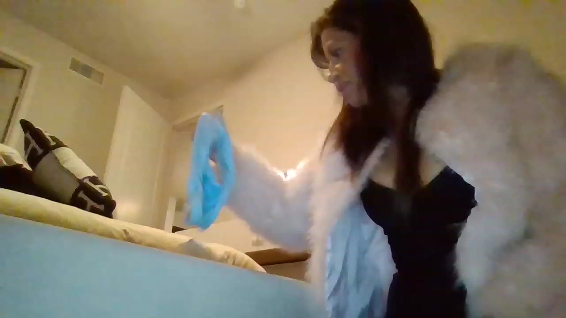 Gallery image thumbnail from Noelles's myfreecams stream on, 12/25/2022, 11:19 image 9 of 20