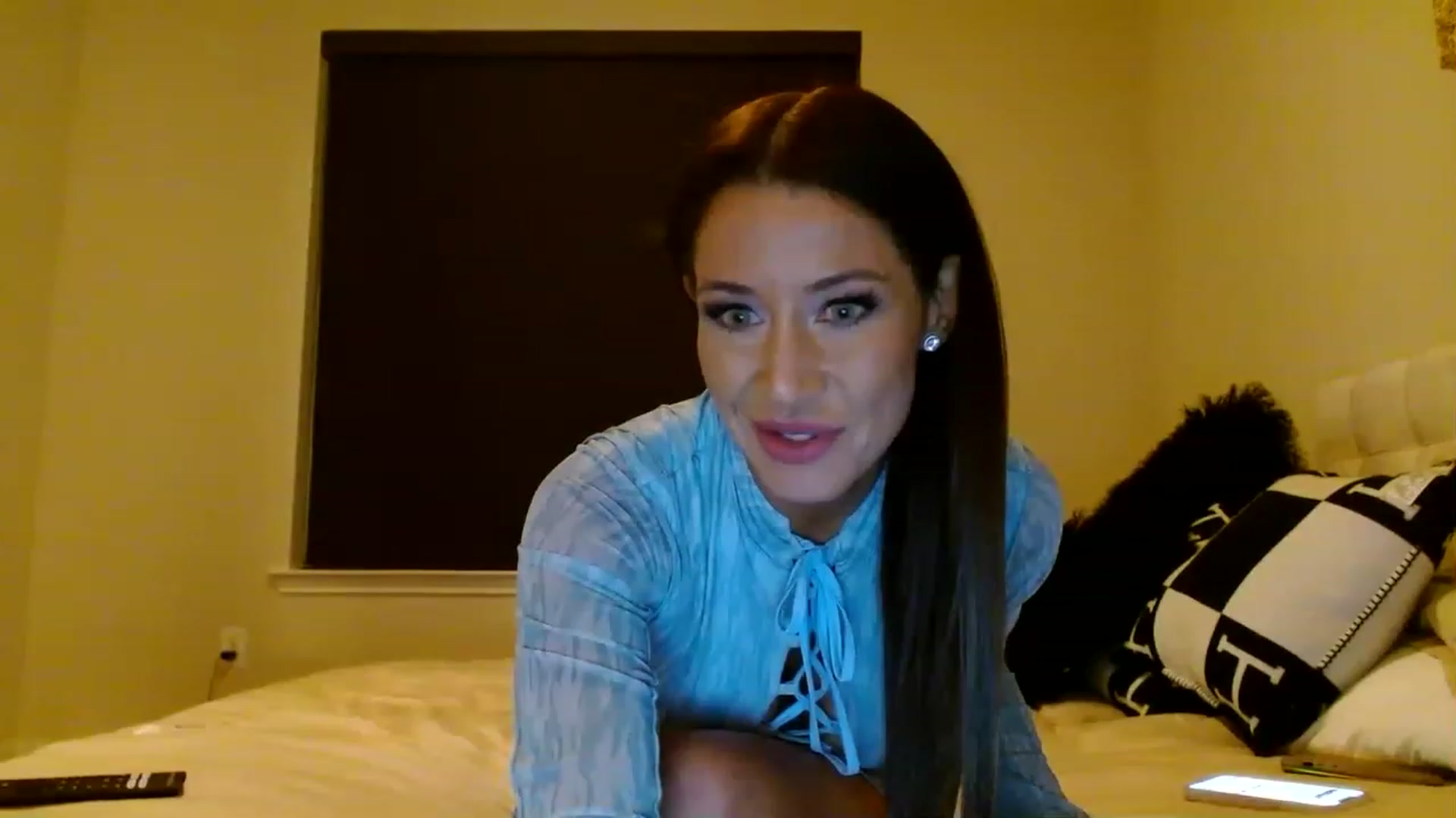 Gallery image thumbnail from Noelles's myfreecams stream on, 02/11/2023, 01:49 image 1 of 20