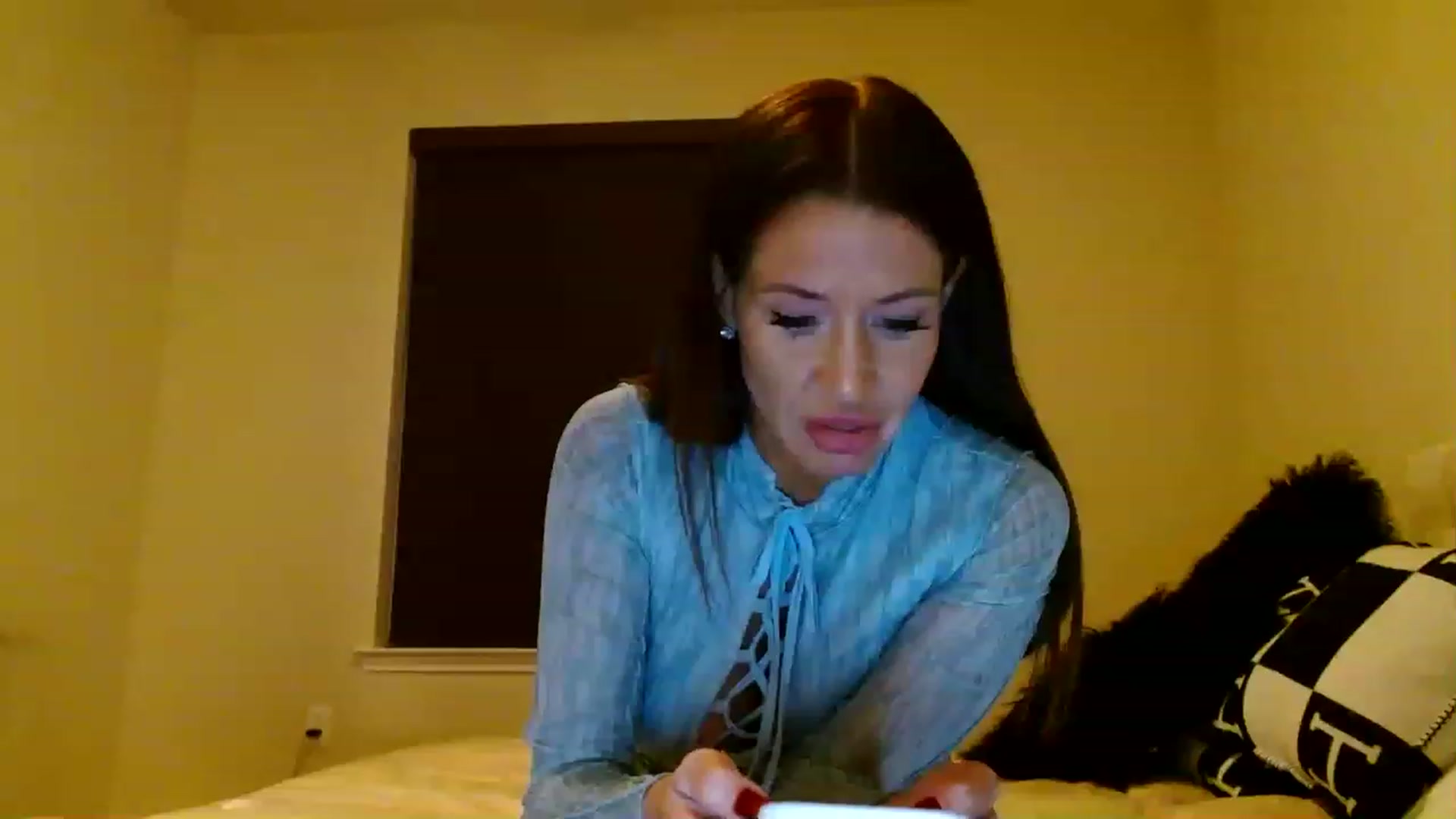 Gallery image thumbnail from Noelles's myfreecams stream on, 02/11/2023, 01:49 image 17 of 20