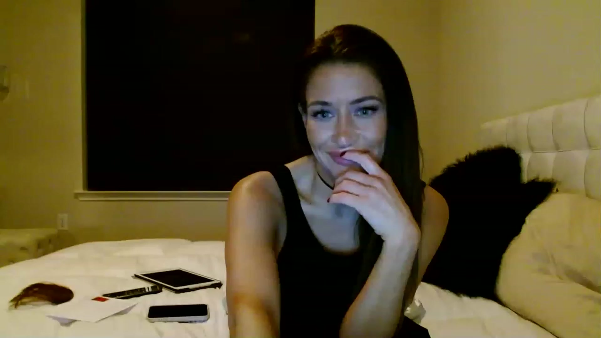 Gallery image thumbnail from Noelles's myfreecams stream on, 02/28/2023, 10:09 image 4 of 20