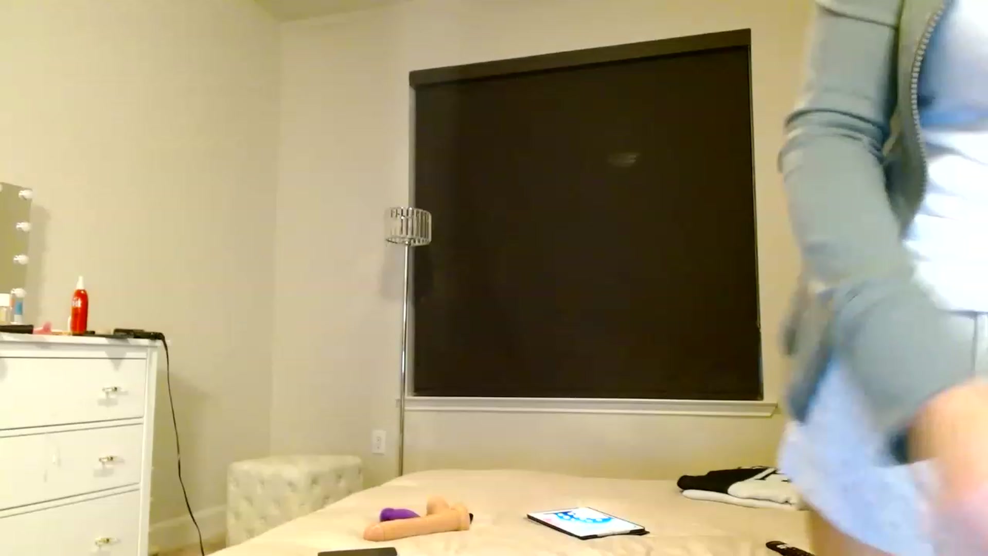 Gallery image thumbnail from Noelles's myfreecams stream on, 03/07/2023, 01:37 image 8 of 20