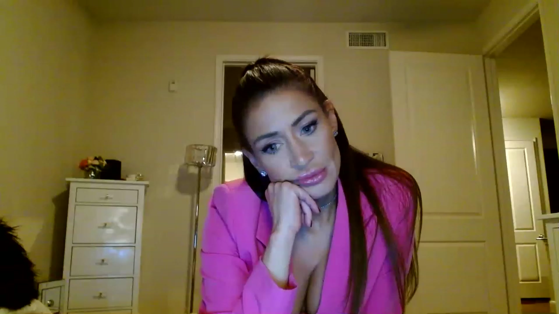 Gallery image thumbnail from Noelles's myfreecams stream on, 03/09/2023, 08:39 image 11 of 20