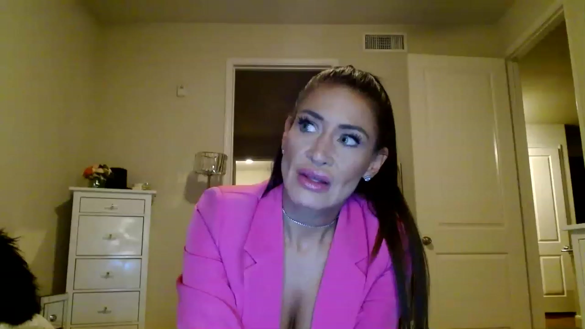 Gallery image thumbnail from Noelles's myfreecams stream on, 03/09/2023, 08:39 image 1 of 20