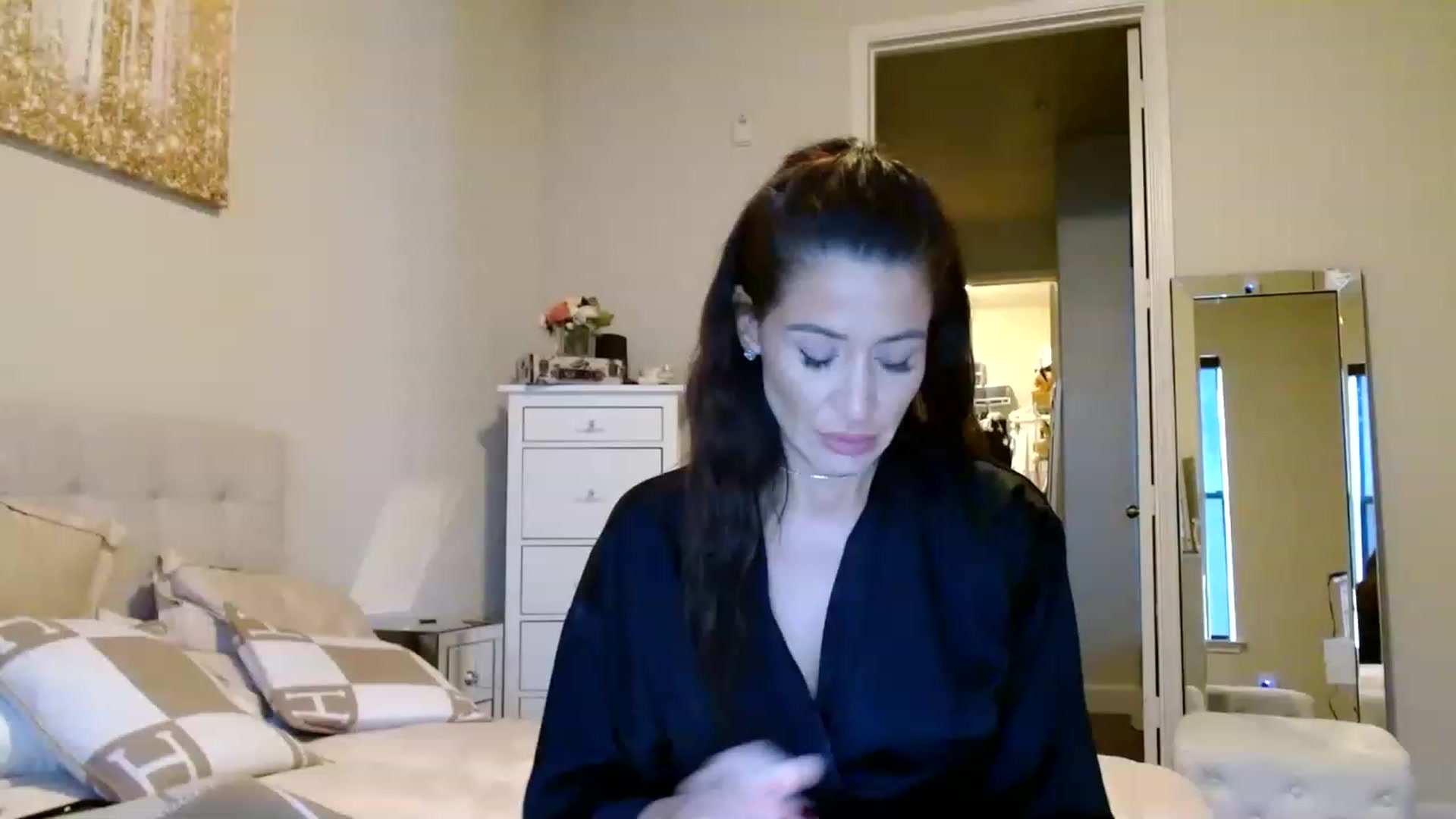Gallery image thumbnail from Noelles's myfreecams stream on, 03/12/2023, 13:37 image 10 of 20