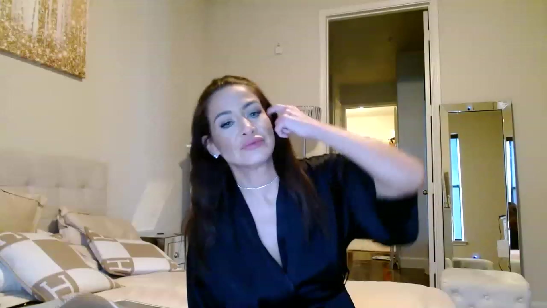 Gallery image thumbnail from Noelles's myfreecams stream on, 03/12/2023, 13:37 image 5 of 20