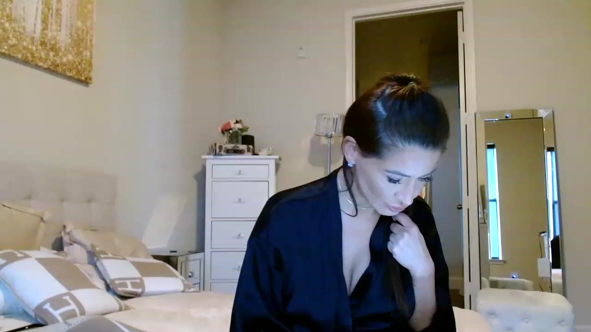 Gallery image thumbnail from Noelles's myfreecams stream on, 03/12/2023, 13:37 image 13 of 20