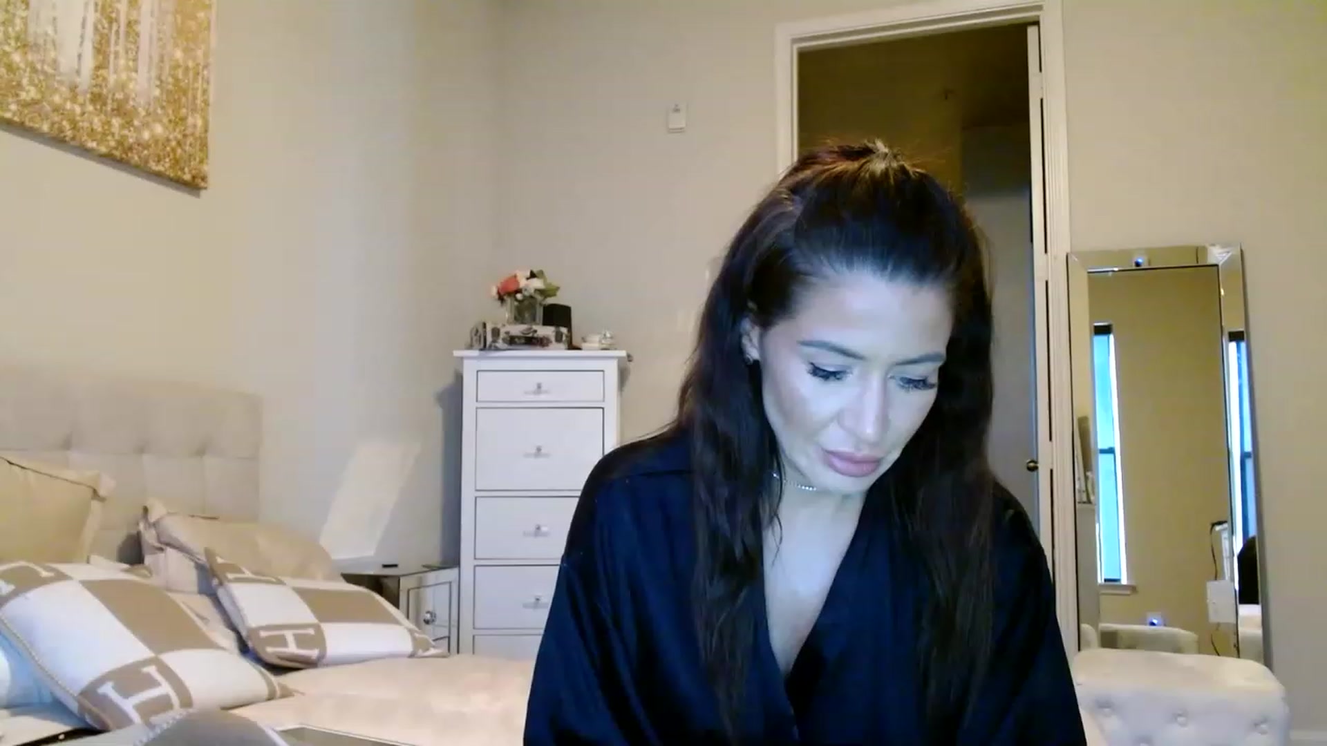 Gallery image thumbnail from Noelles's myfreecams stream on, 03/12/2023, 13:37 image 9 of 20