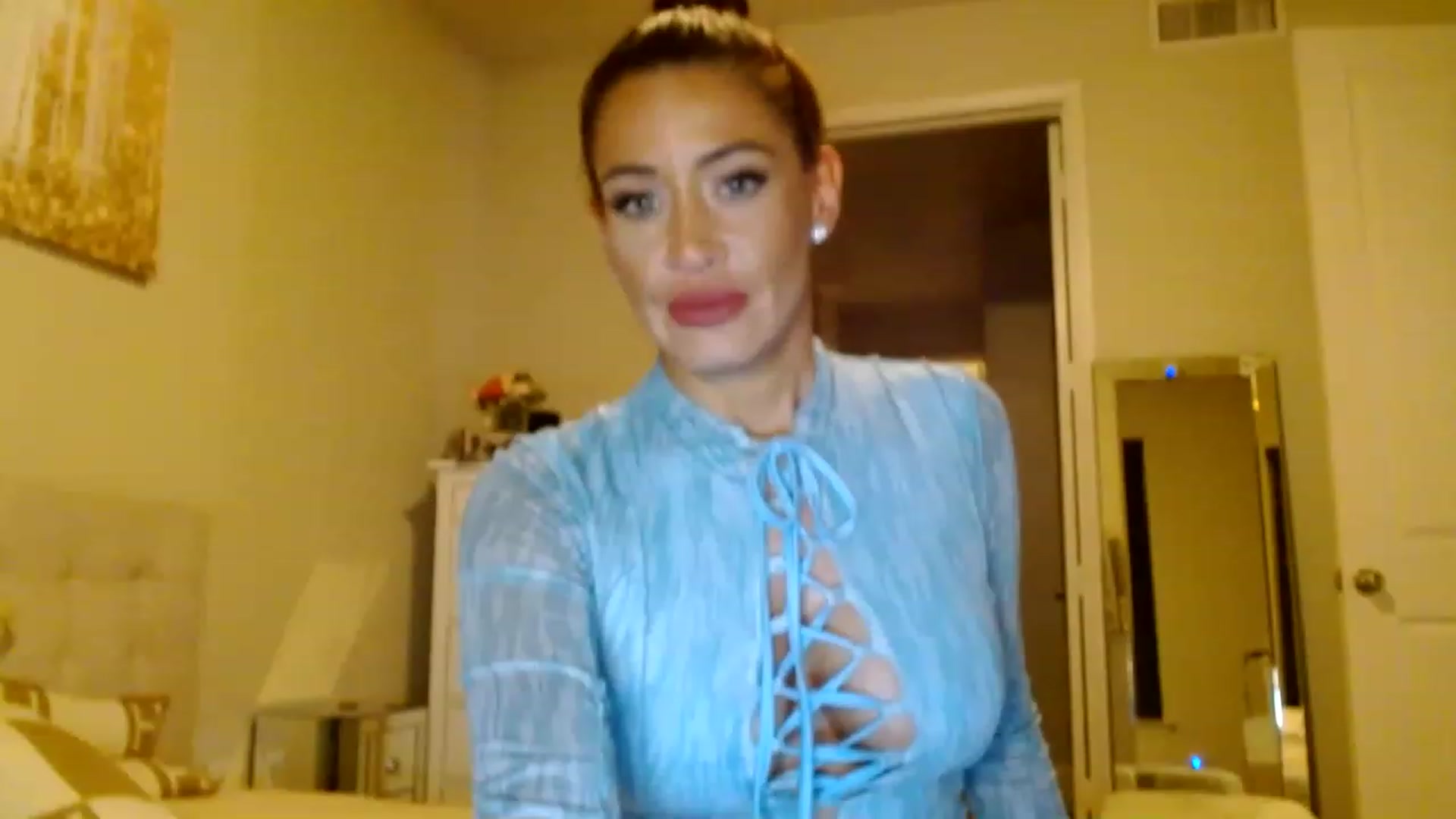 Gallery image thumbnail from Noelles's myfreecams stream on, 03/13/2023, 02:45 image 15 of 20