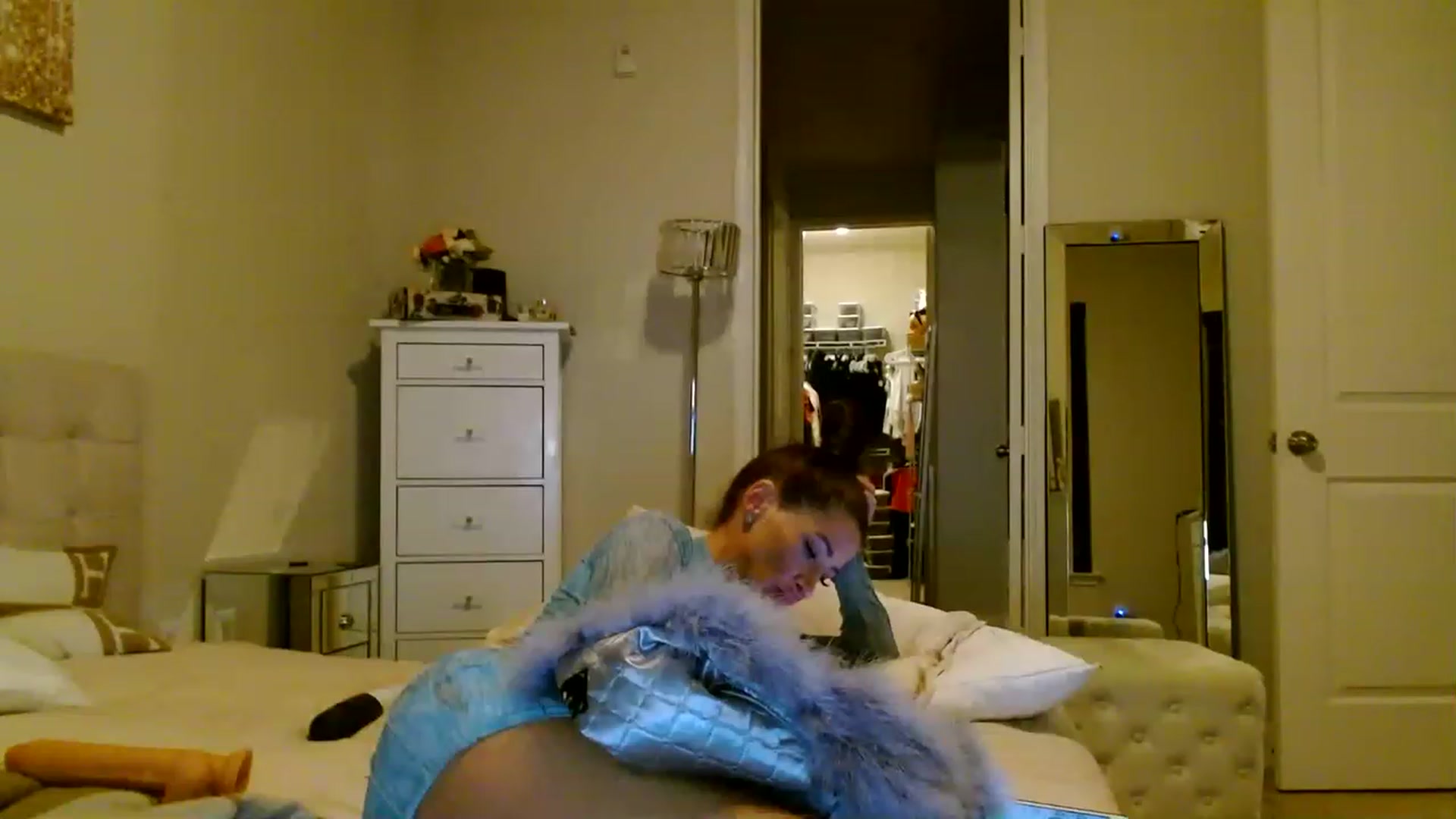 Gallery image thumbnail from Noelles's myfreecams stream on, 03/13/2023, 10:14 image 19 of 20