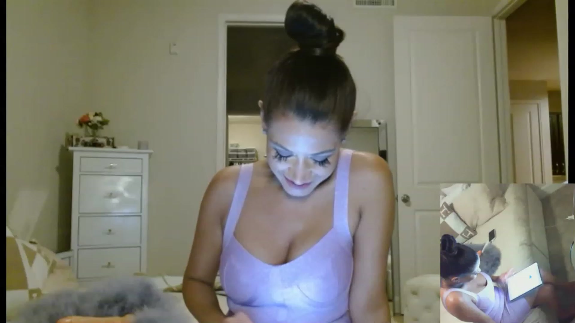 Gallery image thumbnail from Noelles's myfreecams stream on, 03/25/2023, 09:43 image 20 of 20