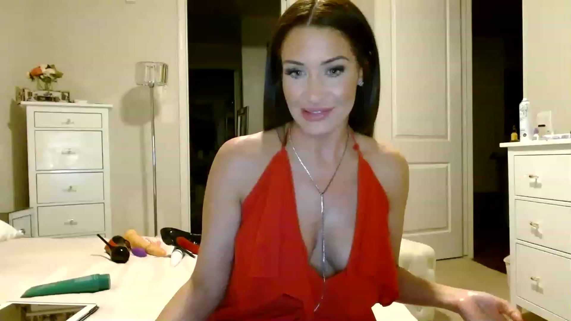 Gallery image thumbnail from Noelles's myfreecams stream on, 04/02/2023, 07:45 image 10 of 20
