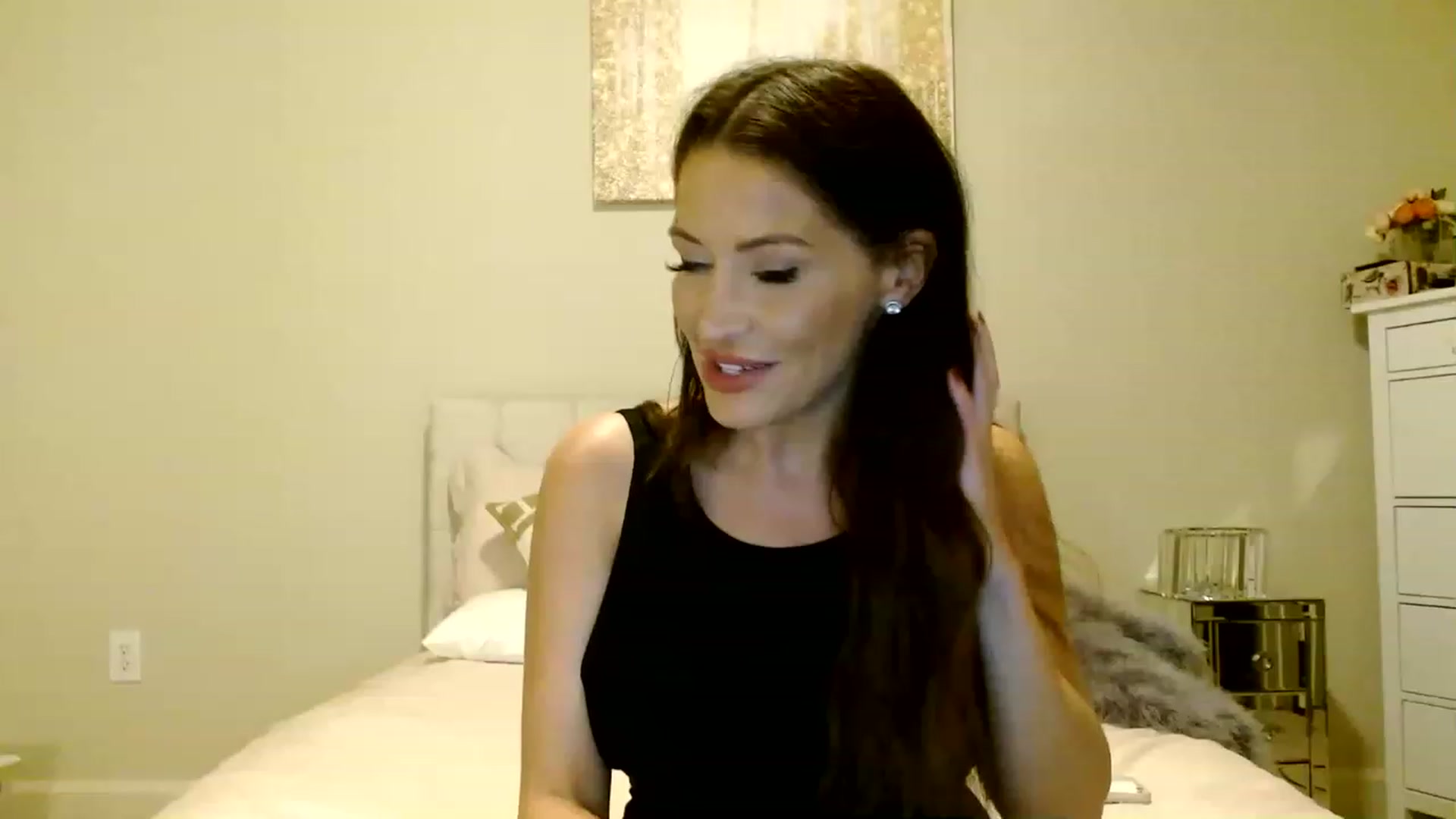 Gallery image thumbnail from Noelles's myfreecams stream on, 04/07/2023, 06:52 image 9 of 20