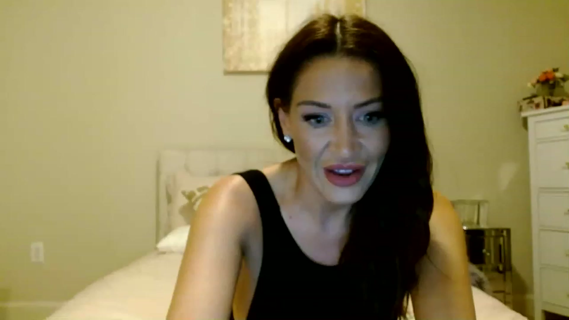 Gallery image thumbnail from Noelles's myfreecams stream on, 04/07/2023, 06:52 image 2 of 20