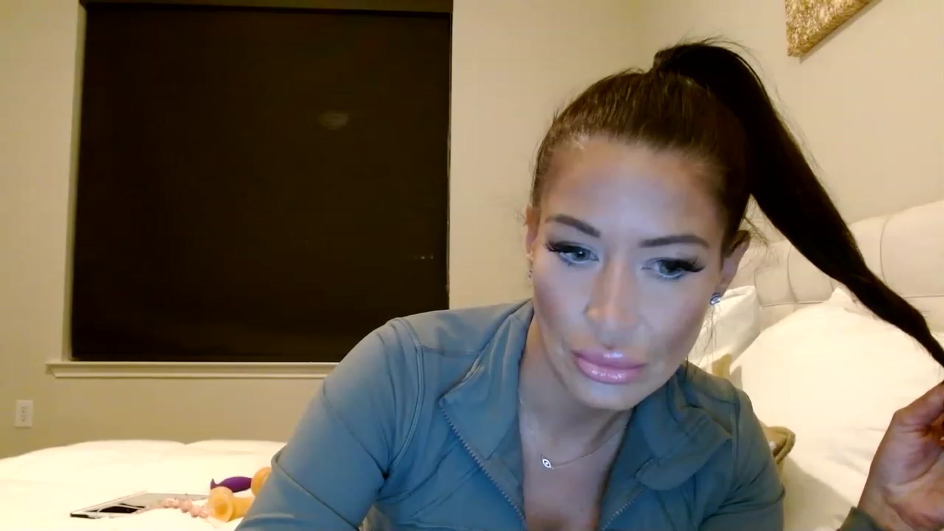 Gallery image thumbnail from Noelles's myfreecams stream on, 04/12/2023, 05:32 image 14 of 20
