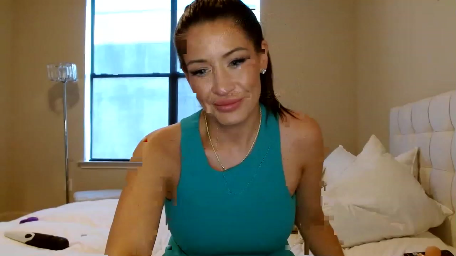 Gallery image thumbnail from Noelles's myfreecams stream on, 04/25/2023, 15:49 image 11 of 20