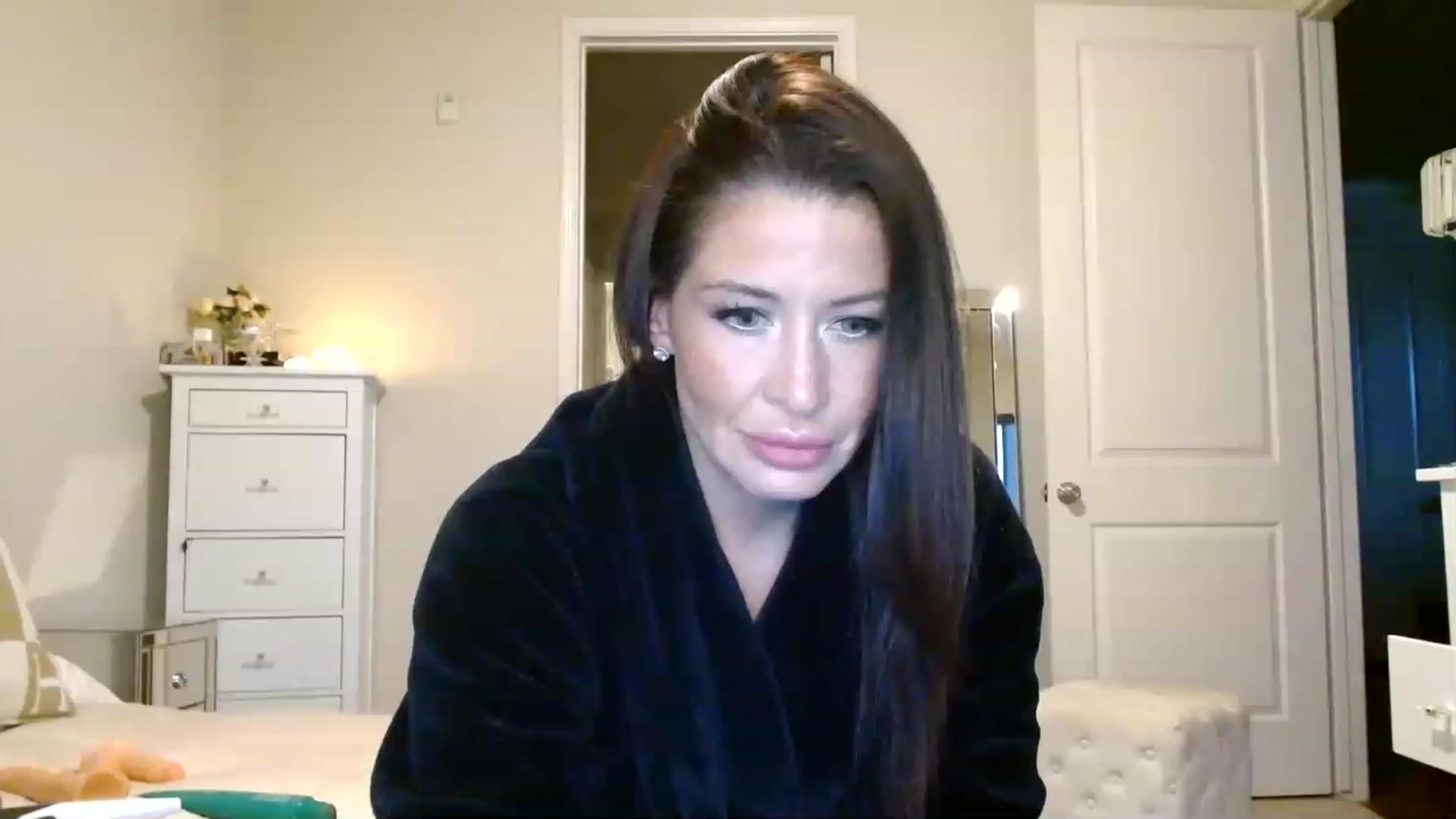 Gallery image thumbnail from Noelles's myfreecams stream on, 05/09/2023, 13:25 image 8 of 20