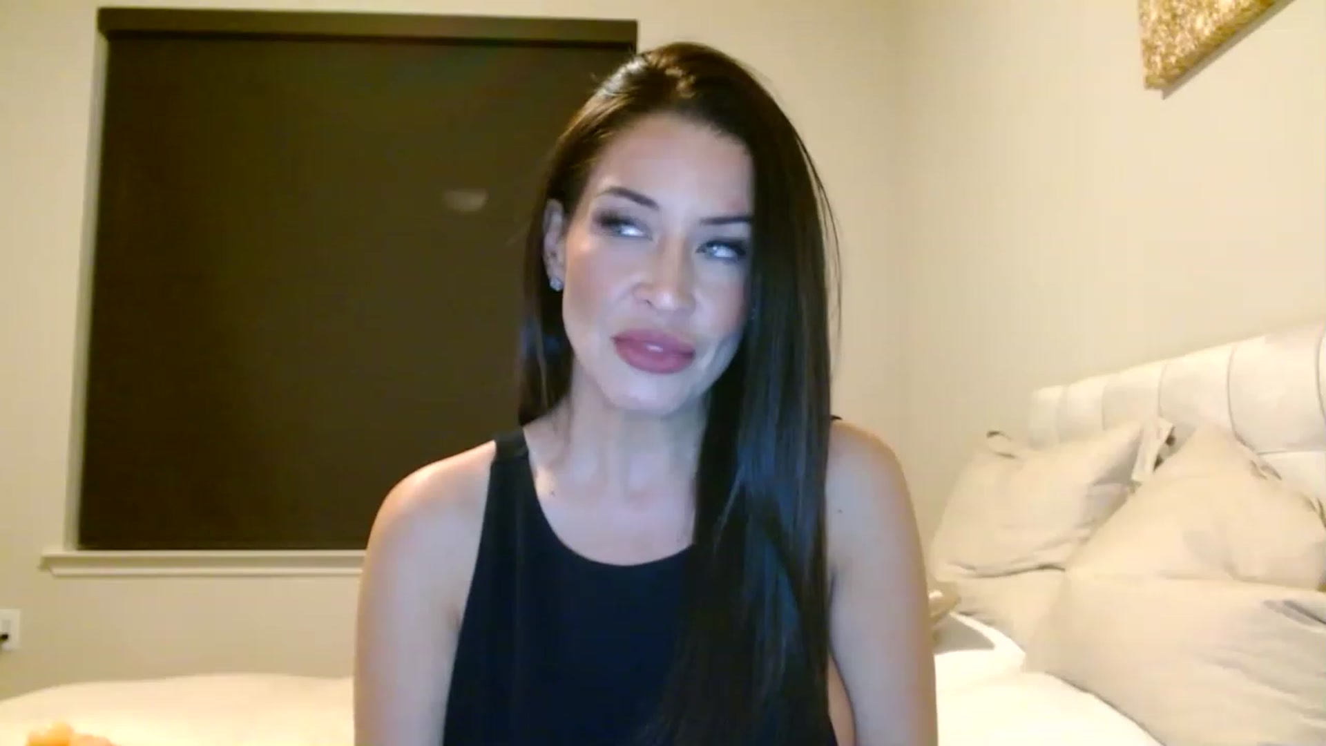 Gallery image thumbnail from Noelles's myfreecams stream on, 05/17/2023, 11:13 image 7 of 20
