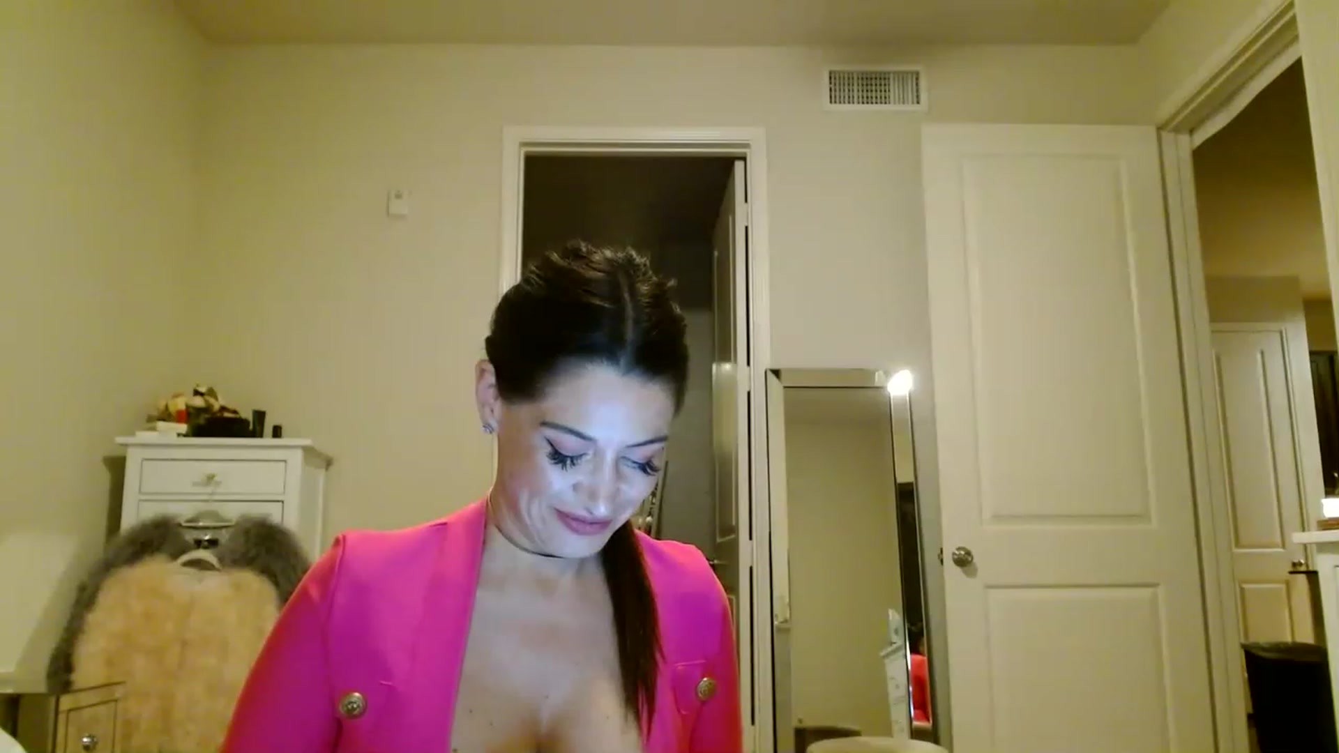 Gallery image thumbnail from Noelles's myfreecams stream on, 06/06/2023, 09:20 image 20 of 20