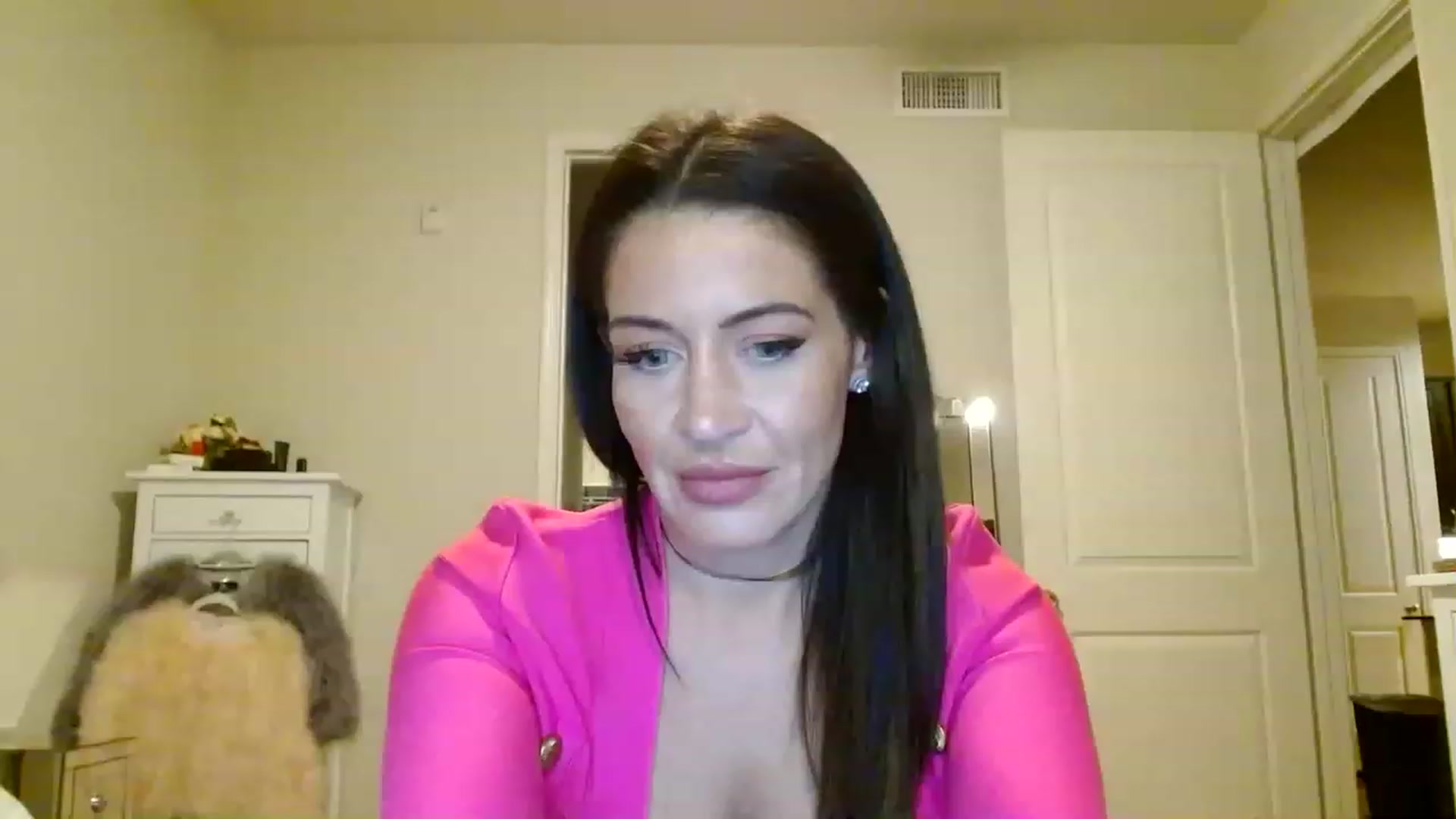 Gallery image thumbnail from Noelles's myfreecams stream on, 06/06/2023, 10:18 image 15 of 20