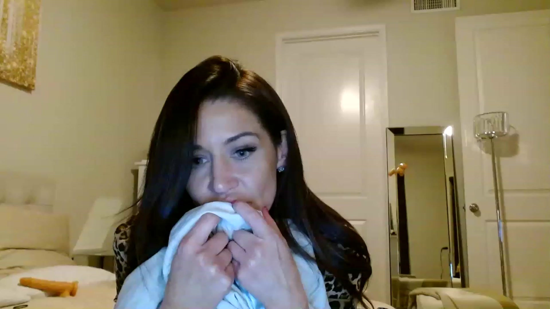 Gallery image thumbnail from Noelles's myfreecams stream on, 06/13/2023, 07:16 image 10 of 20