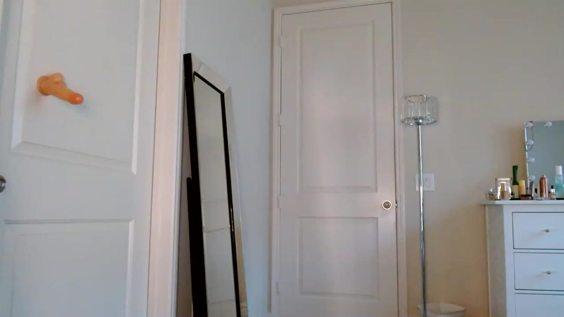Gallery image thumbnail from Noelles's myfreecams stream on, 06/18/2023, 18:45 image 11 of 20