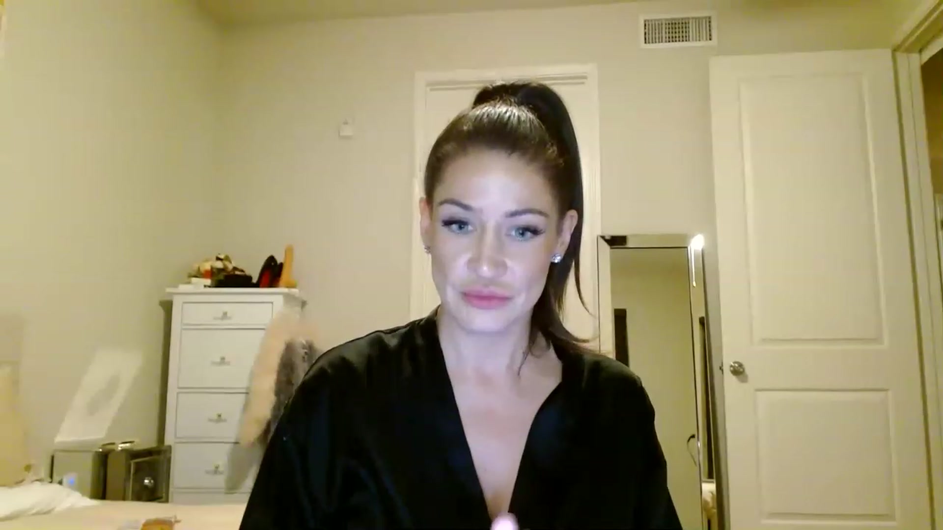 Gallery image thumbnail from Noelles's myfreecams stream on, 06/20/2023, 09:04 image 16 of 20