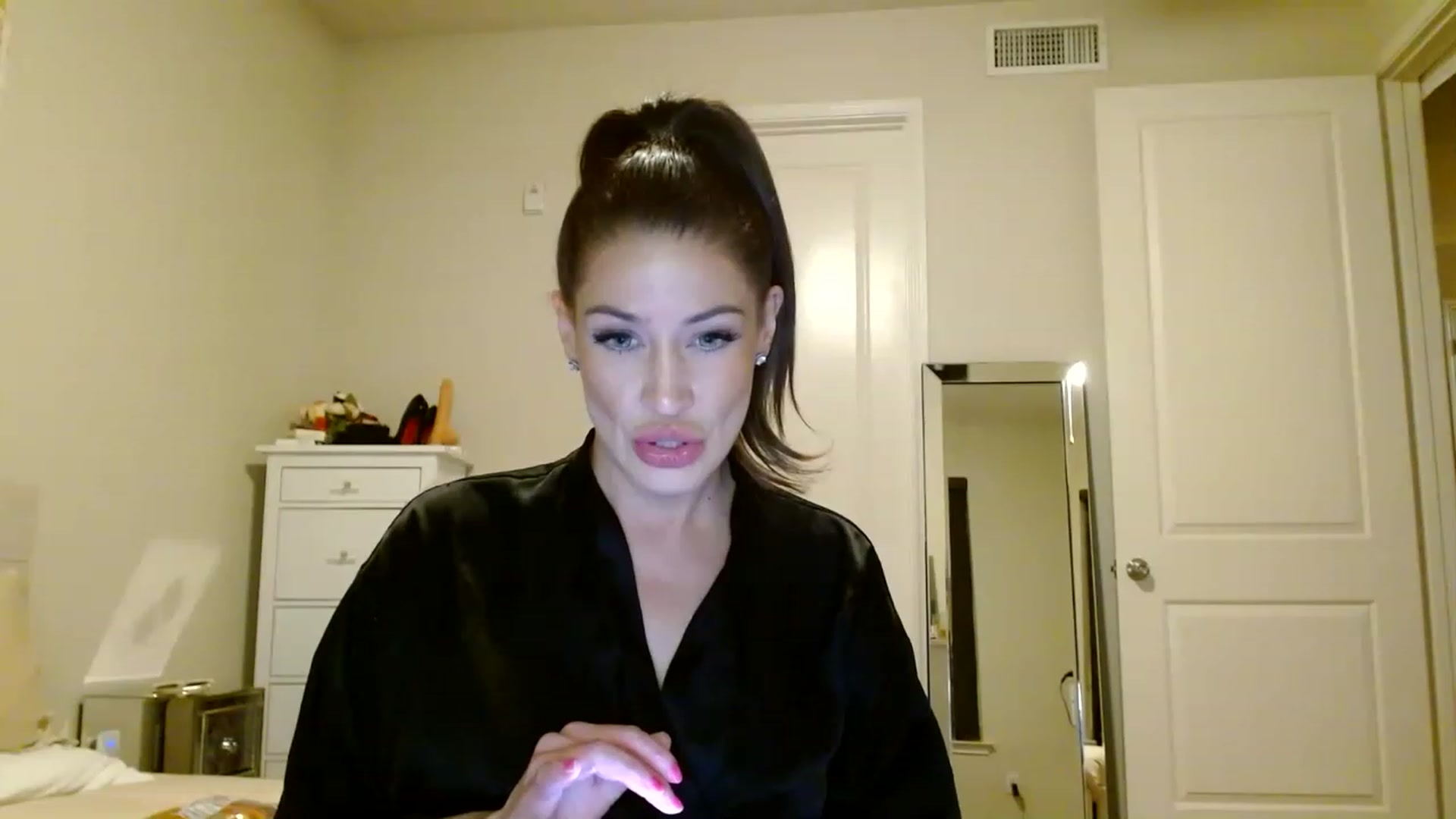 Gallery image thumbnail from Noelles's myfreecams stream on, 06/20/2023, 09:04 image 1 of 20
