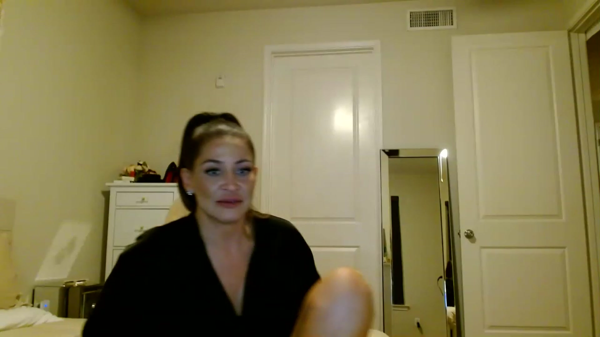 Gallery image thumbnail from Noelles's myfreecams stream on, 06/20/2023, 09:04 image 12 of 20