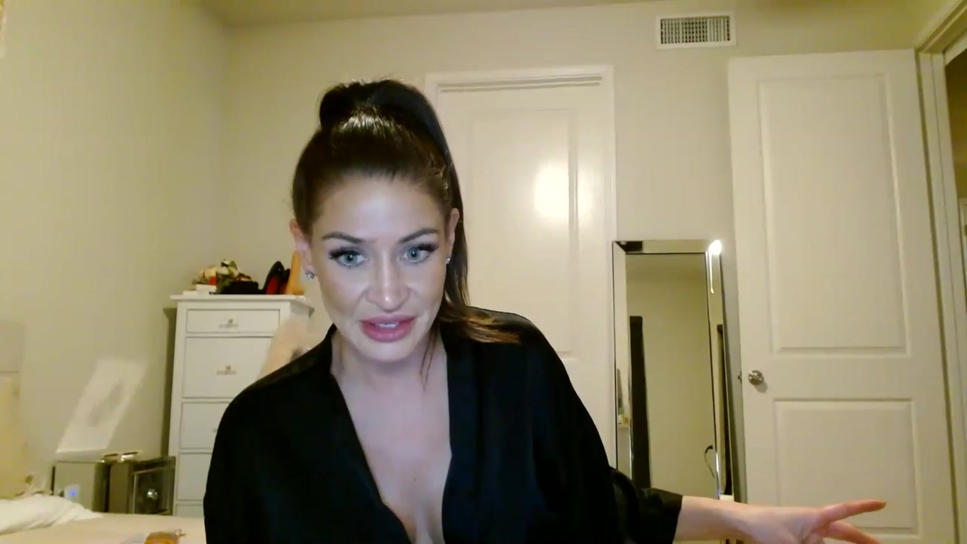 Gallery image thumbnail from Noelles's myfreecams stream on, 06/20/2023, 09:04 image 13 of 20