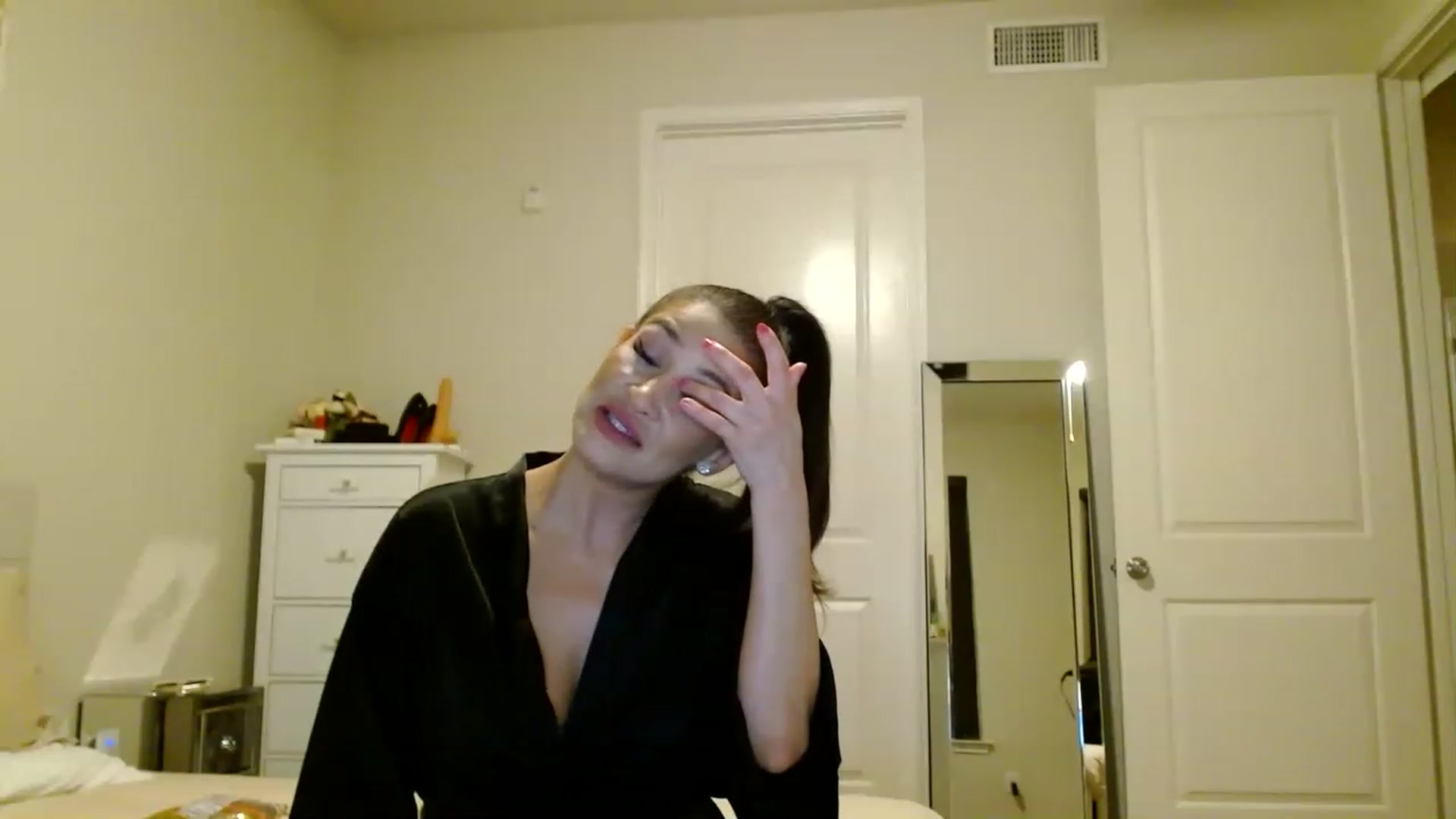 Gallery image thumbnail from Noelles's myfreecams stream on, 06/20/2023, 09:04 image 4 of 20