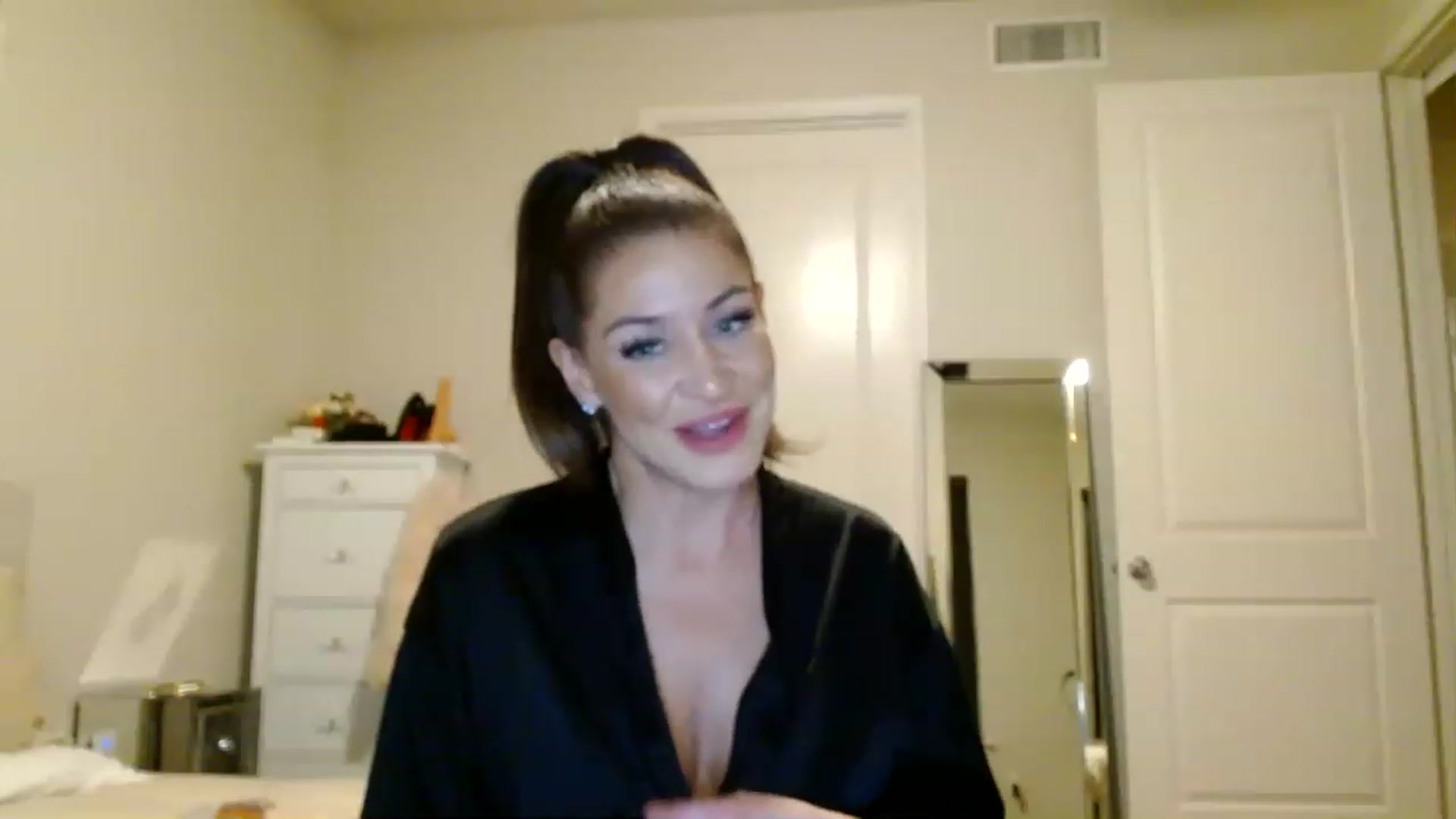 Gallery image thumbnail from Noelles's myfreecams stream on, 06/20/2023, 09:04 image 7 of 20