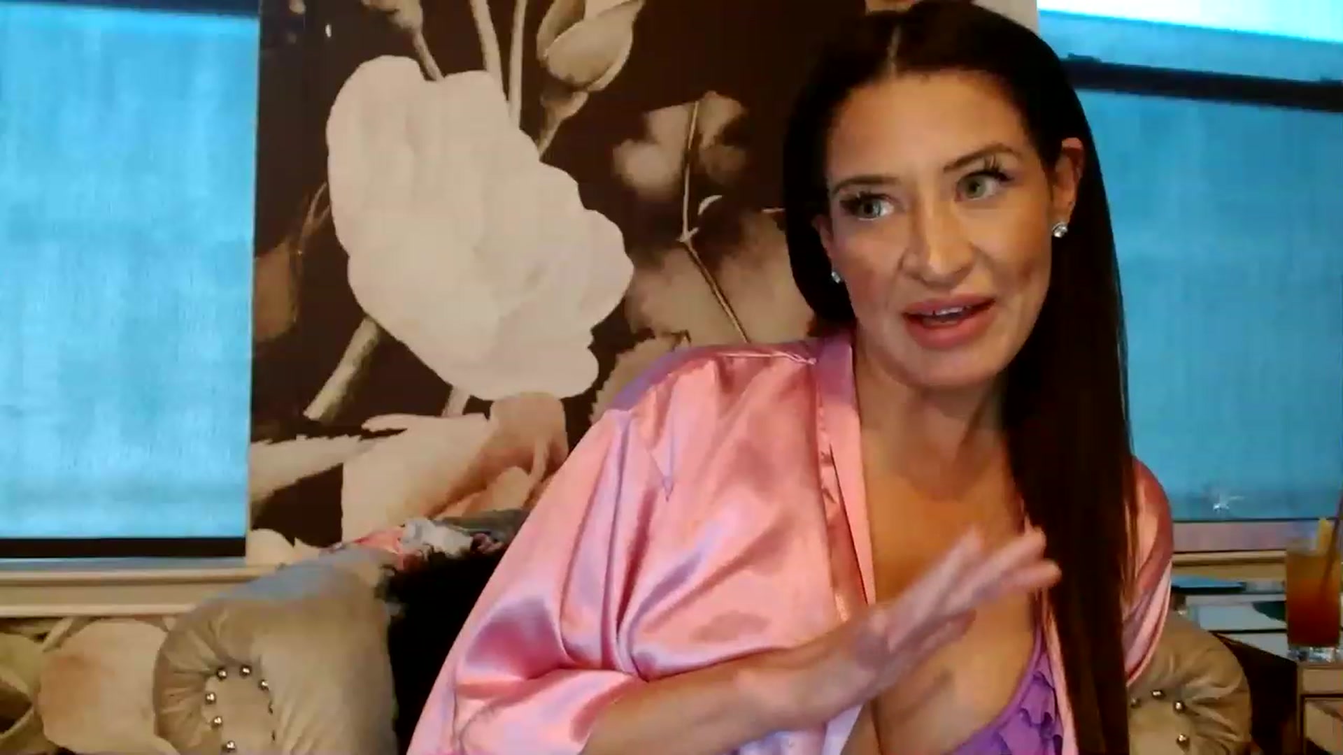 Gallery image thumbnail from Noelles's myfreecams stream on, 07/01/2023, 13:11 image 17 of 20