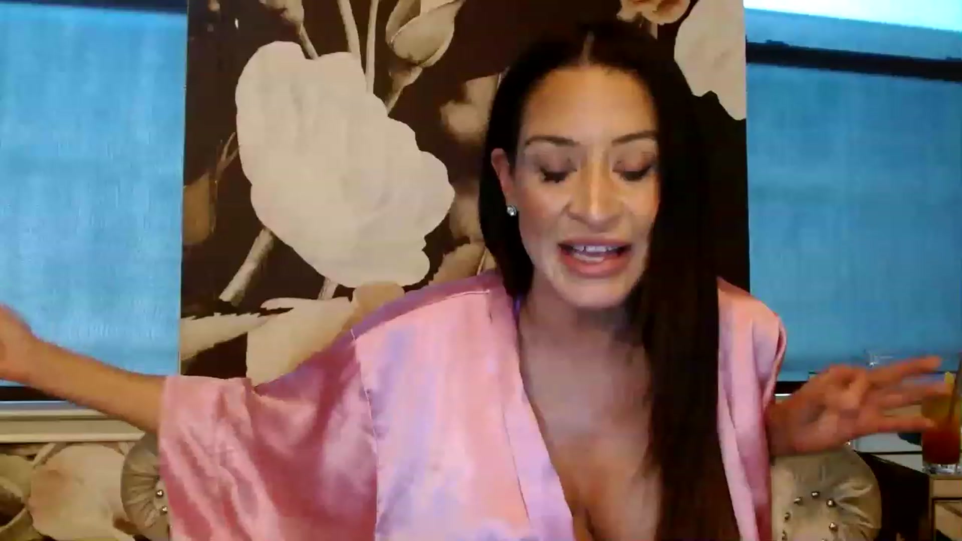 Gallery image thumbnail from Noelles's myfreecams stream on, 07/01/2023, 13:11 image 10 of 20