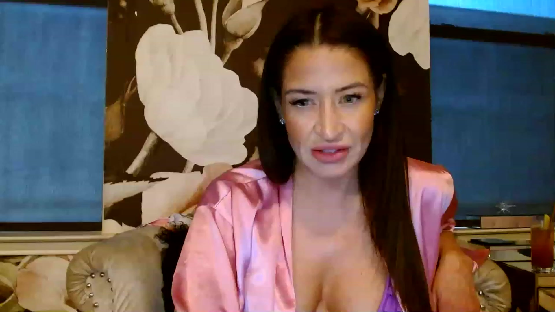 Gallery image thumbnail from Noelles's myfreecams stream on, 07/01/2023, 13:11 image 3 of 20