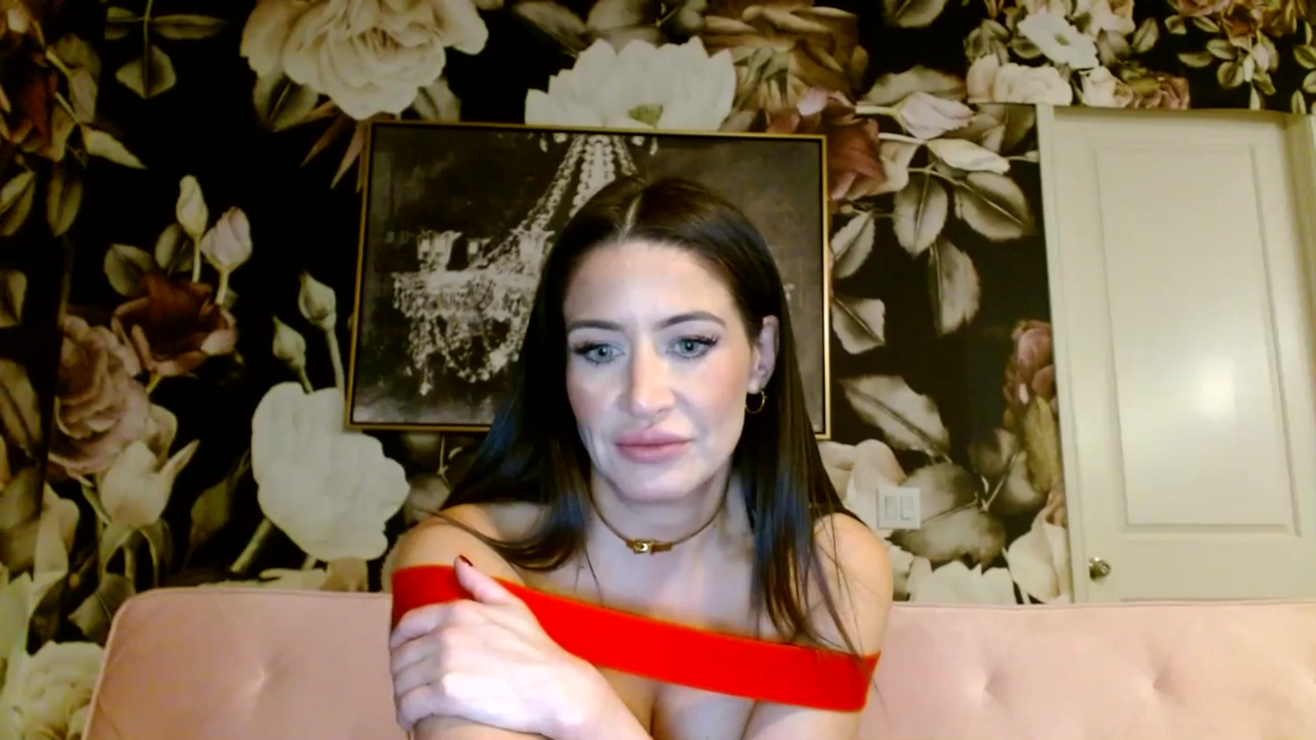 Gallery image thumbnail from Noelles's myfreecams stream on, 07/05/2023, 08:55 image 5 of 20