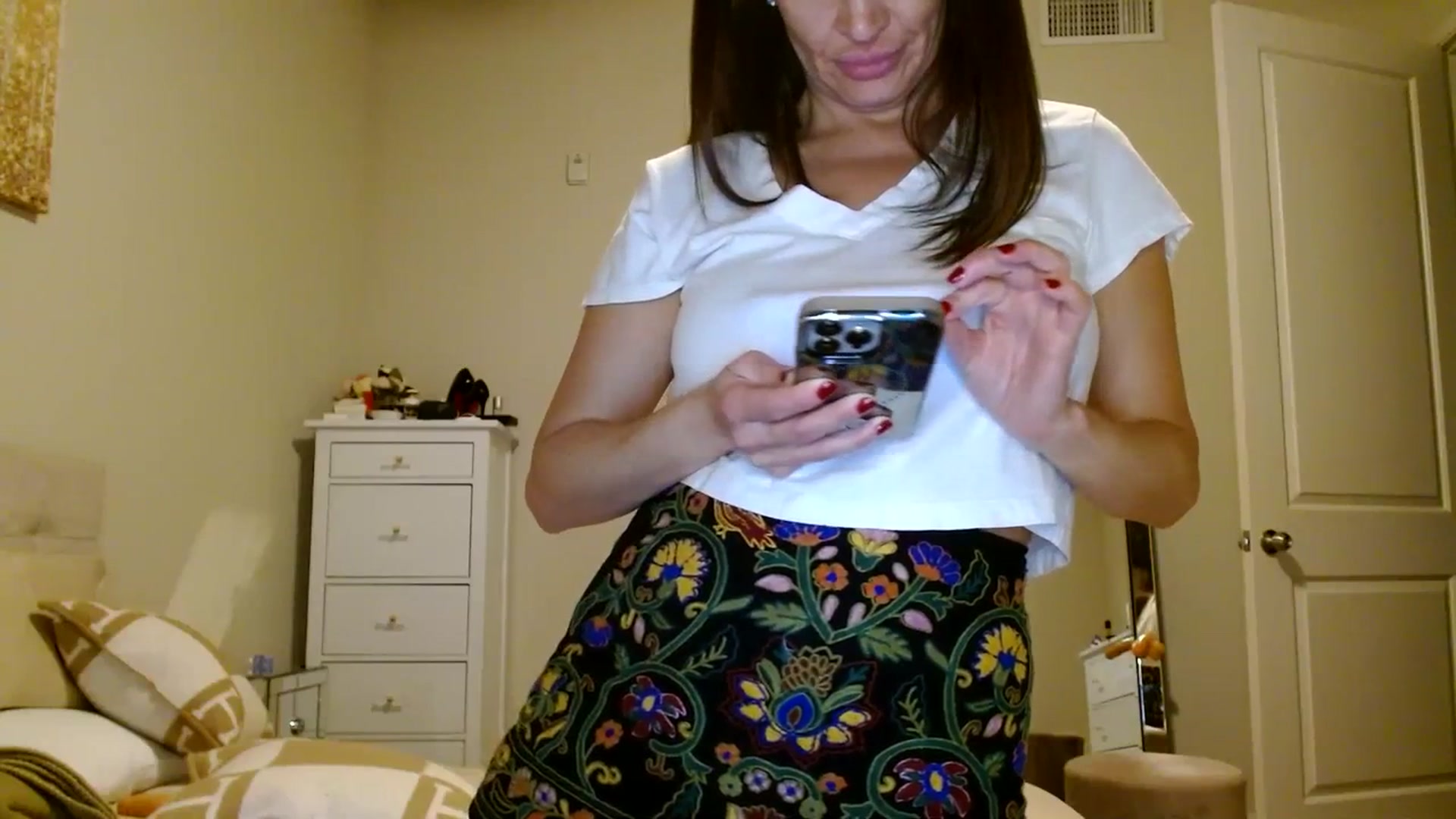 Gallery image thumbnail from Noelles's myfreecams stream on, 07/07/2023, 10:18 image 18 of 20