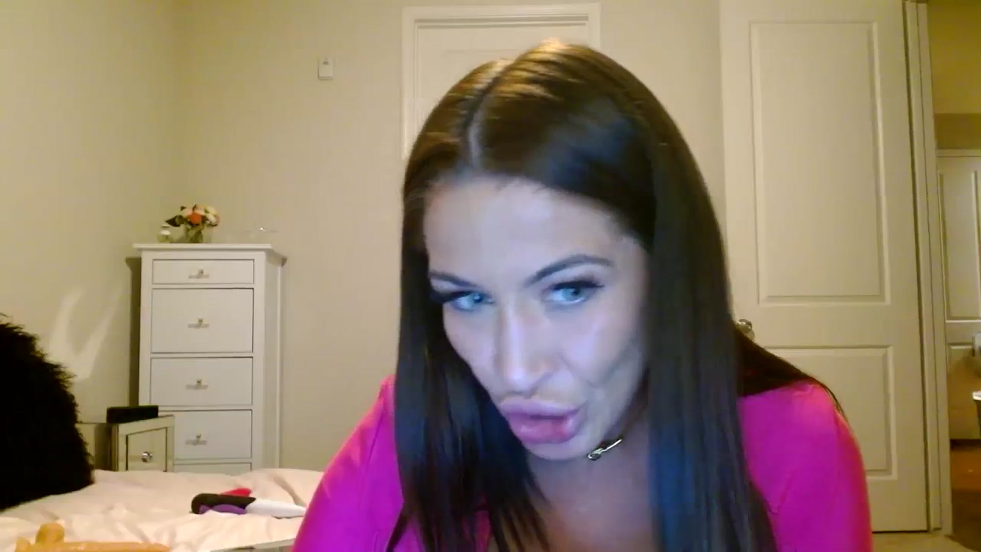 Gallery image thumbnail from Noelles's myfreecams stream on, 07/22/2023, 10:00 image 15 of 20