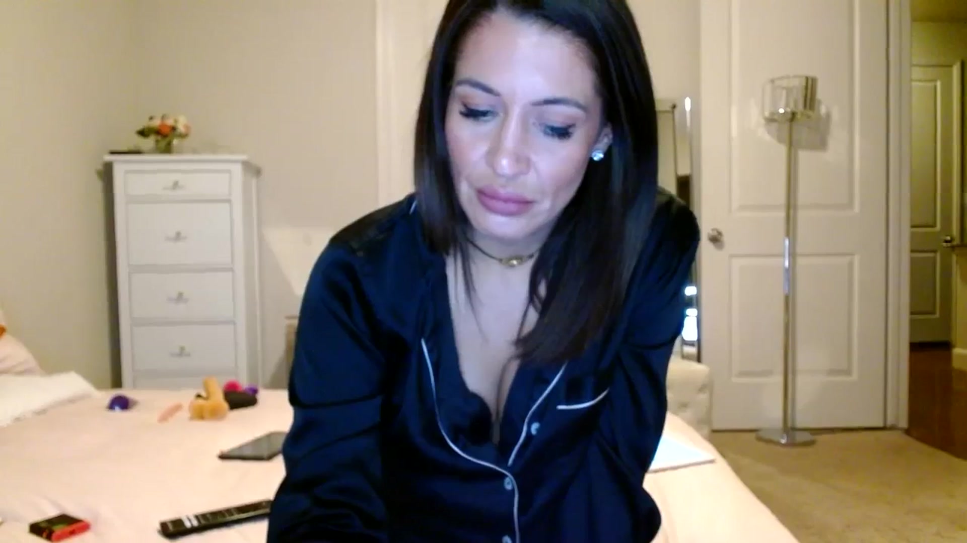 Gallery image thumbnail from Noelles's myfreecams stream on, 09/03/2023, 10:22 image 13 of 20