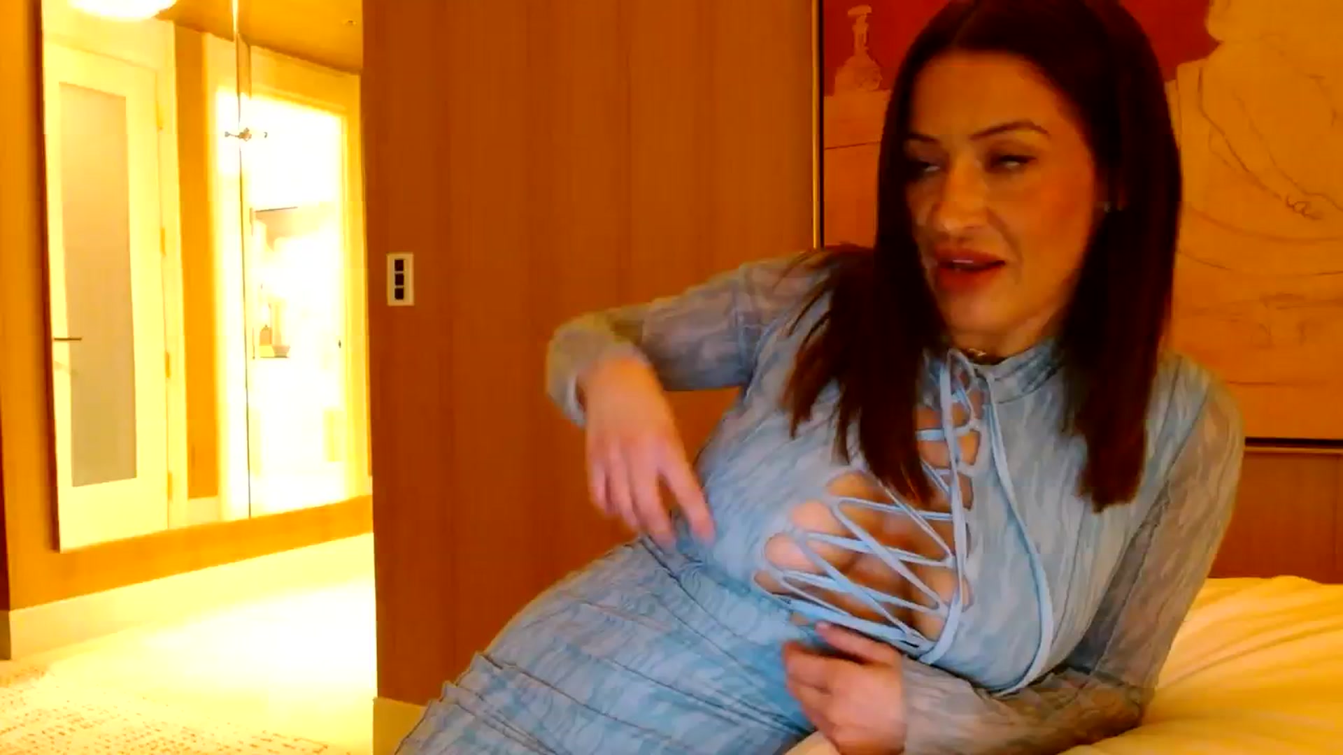 Gallery image thumbnail from Noelles's myfreecams stream on, 09/05/2023, 12:47 image 14 of 20