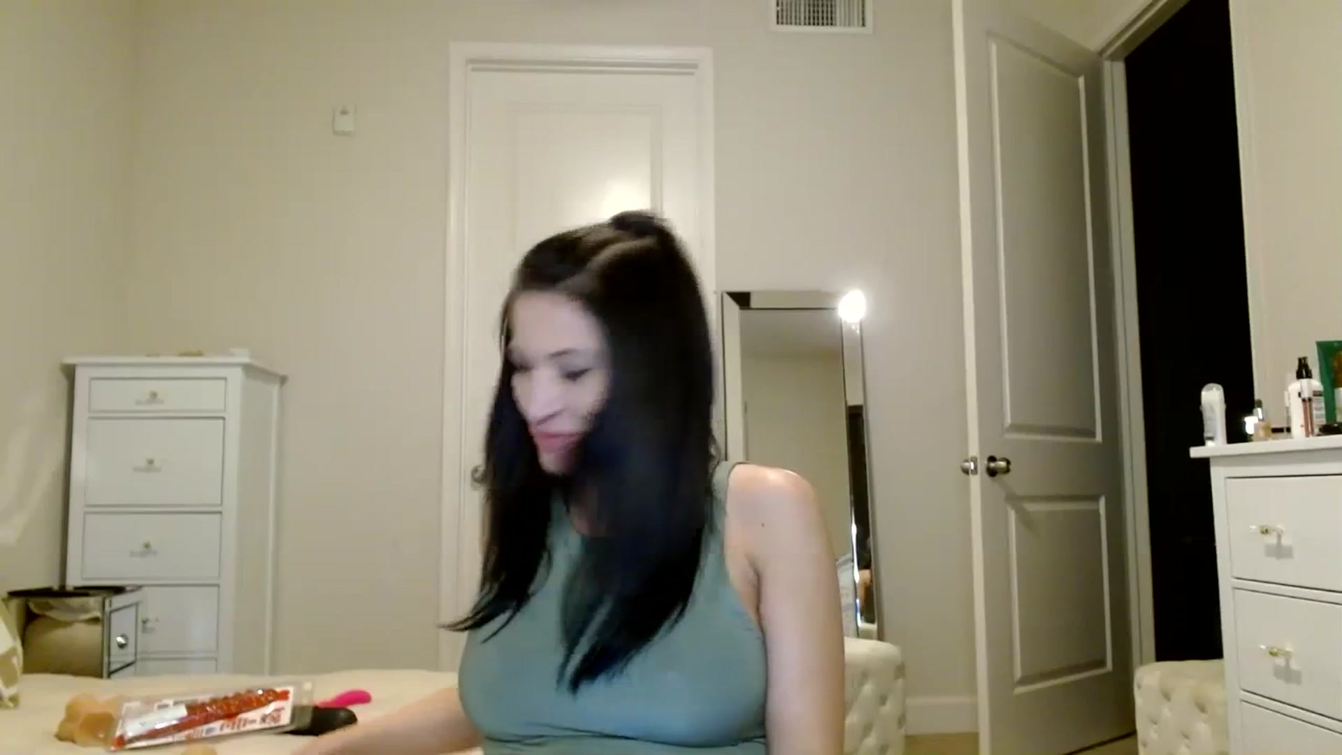 Gallery image thumbnail from Noelles's myfreecams stream on, 01/03/2024, 11:54 image 5 of 20