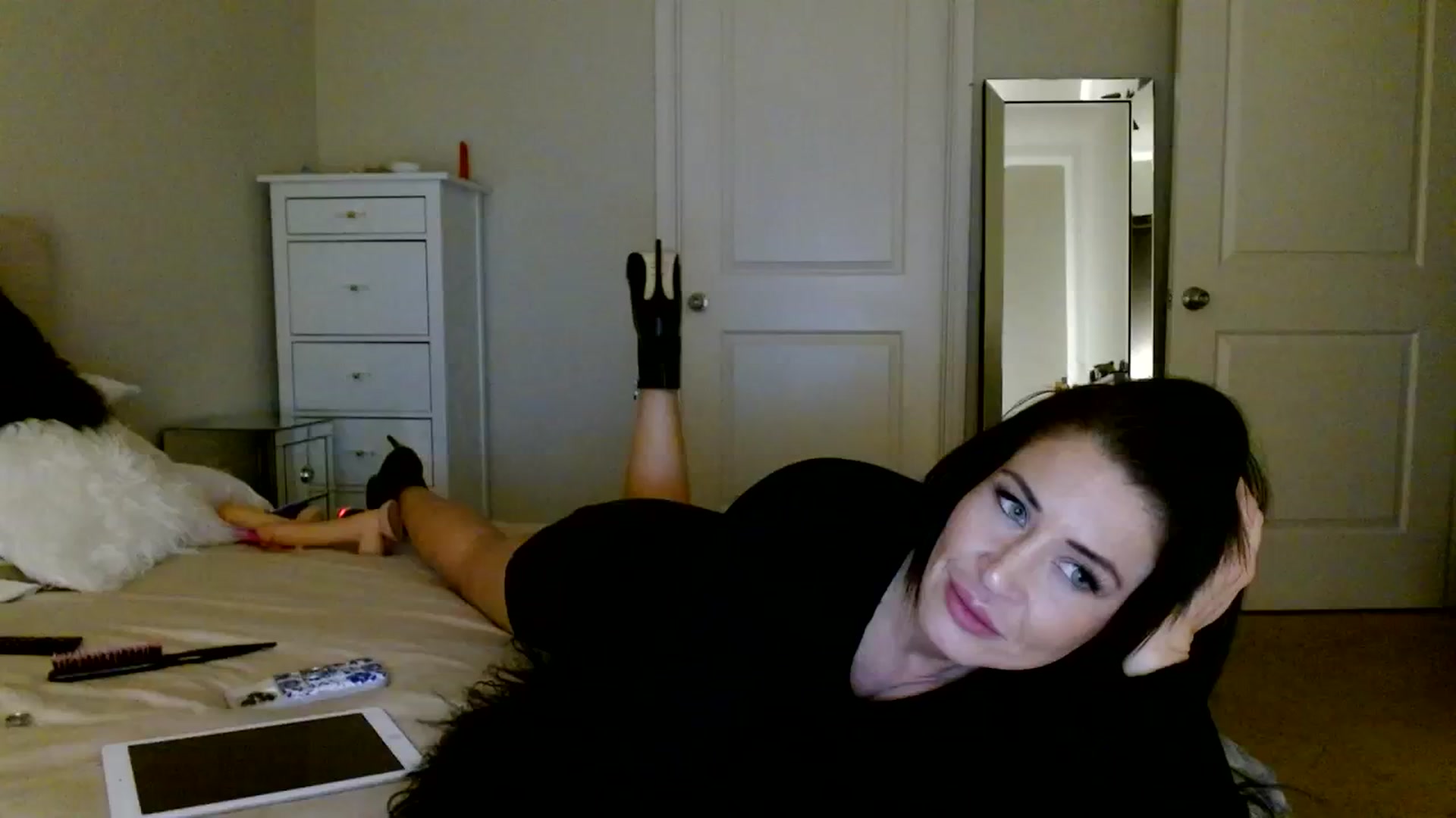 Gallery image thumbnail from Noelles's myfreecams stream on, 01/11/2024, 13:40 image 1 of 20