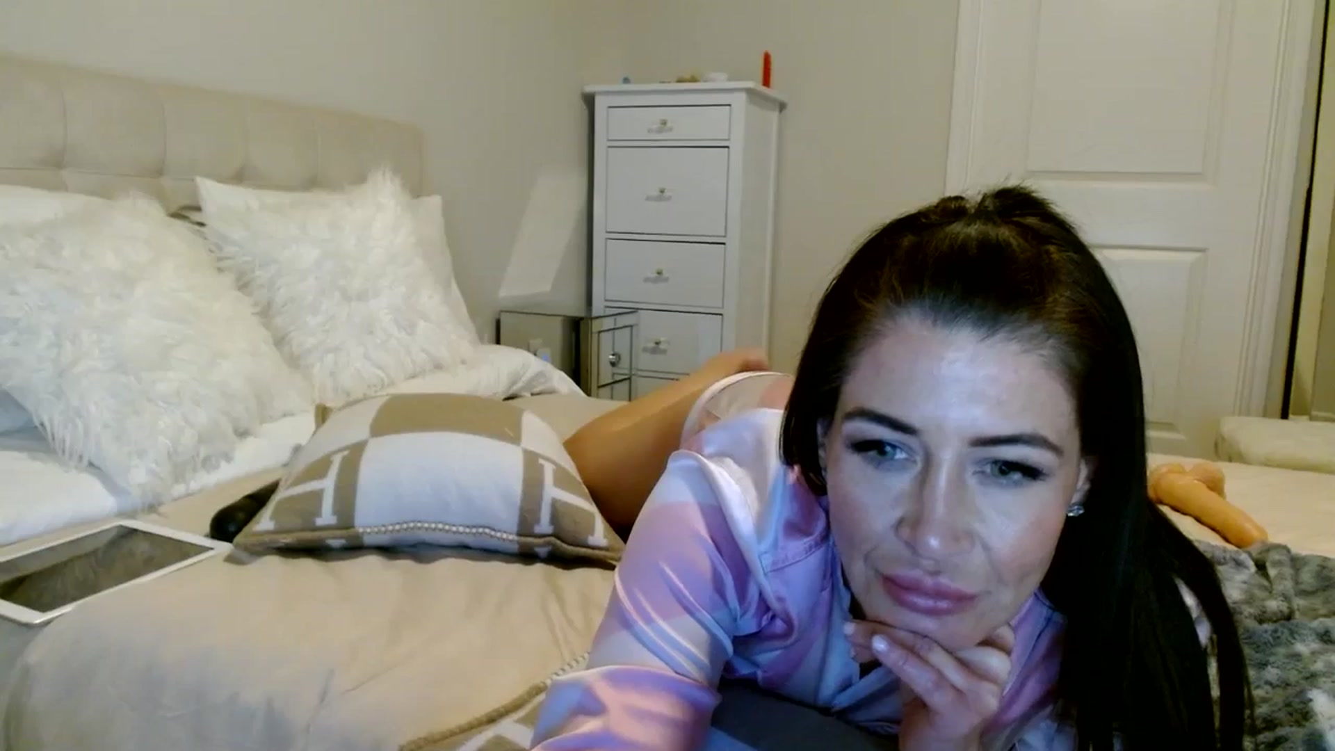 Gallery image thumbnail from Noelles's myfreecams stream on, 01/12/2024, 10:55 image 20 of 20