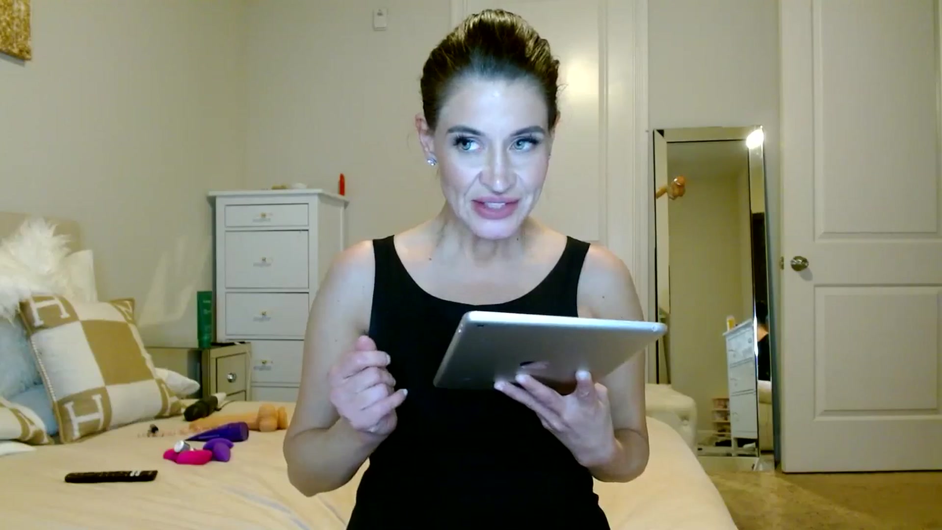 Gallery image thumbnail from Noelles's myfreecams stream on, 01/15/2024, 11:06 image 13 of 20